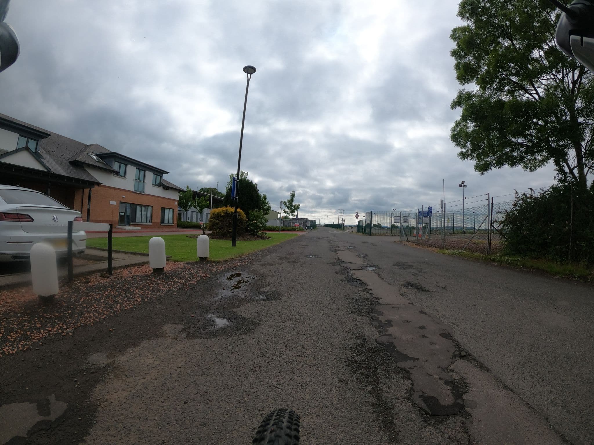 Street view near Quality Hotel, Ratho Station — © chris (CC BY-SA · Mapillary)