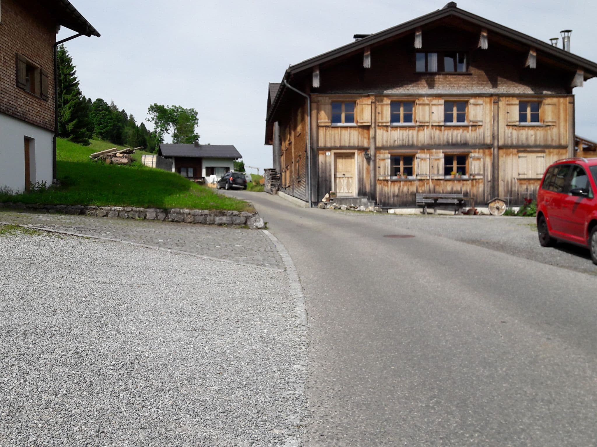 Street view near Rössle Raggal, Ludesch — © alucardo (CC BY-SA · Mapillary)