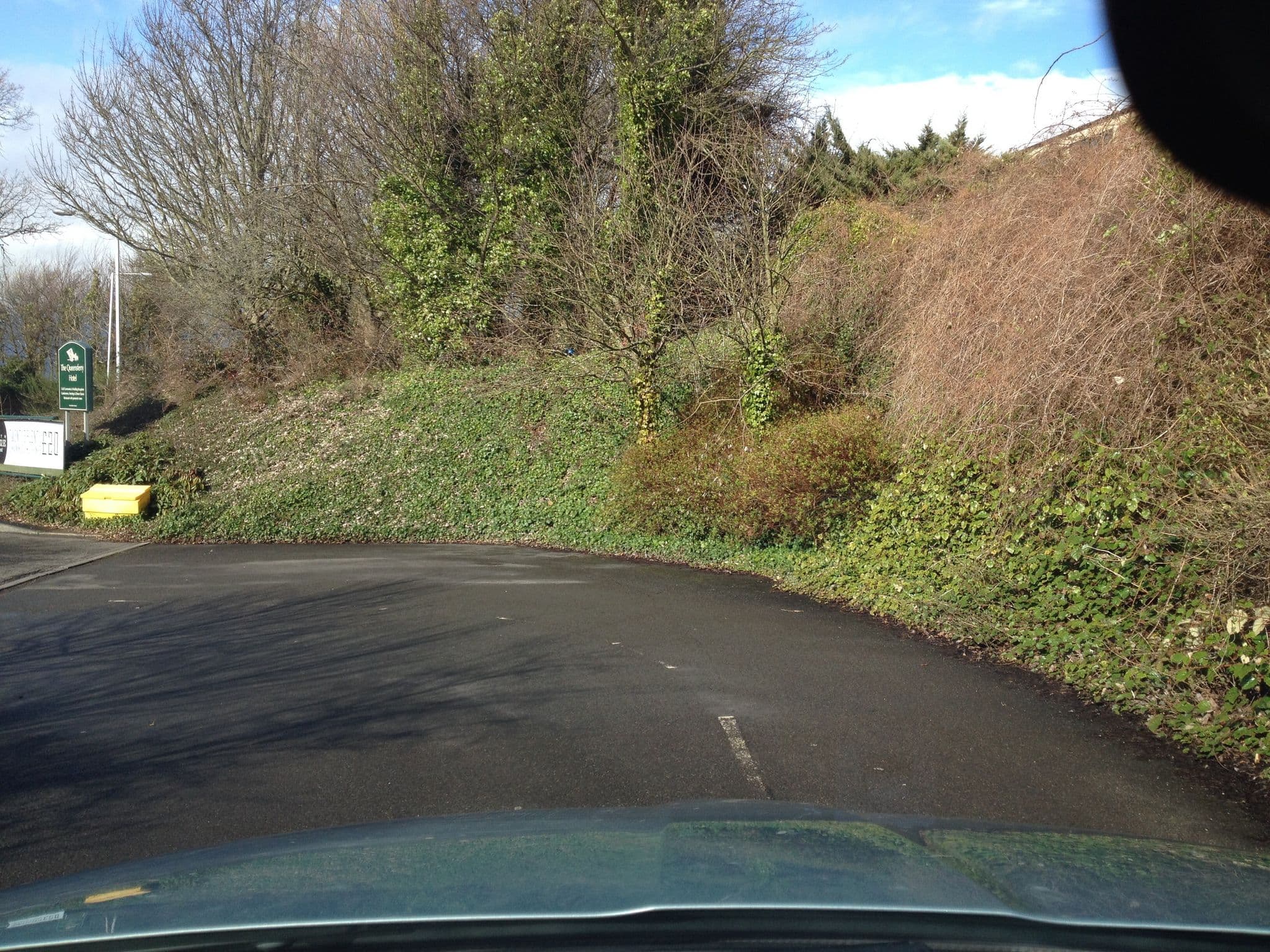 Street view near The Queensferry Hotel, North Queensferry — © hobgoblin (CC BY-SA · Mapillary)