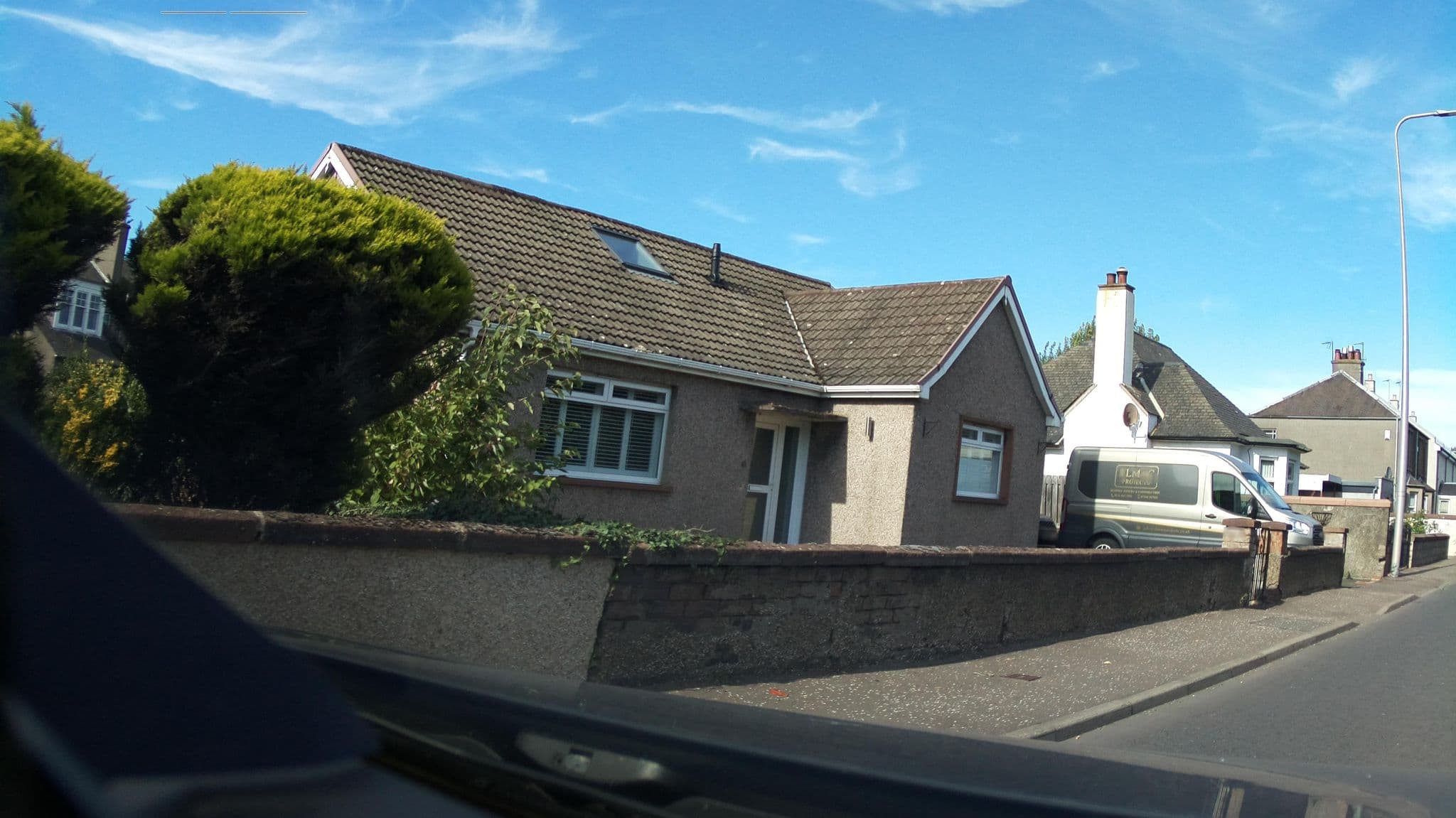 Street view near Eskbank Hotel, Dalkeith — © southglos (CC BY-SA · Mapillary)