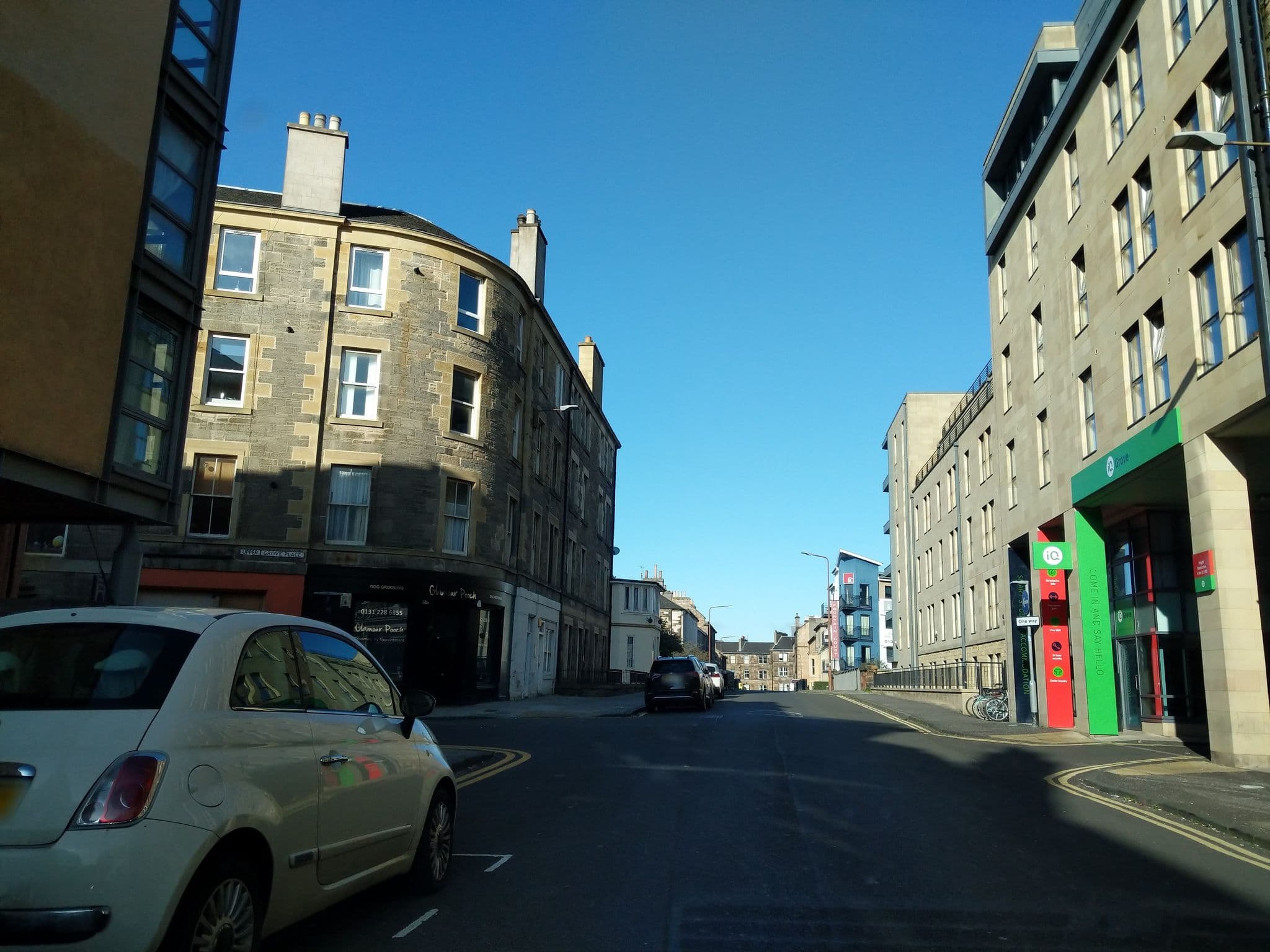 Street view near CityLivein Grove Street Edinburgh, Edinburgh — © ccbb7766 (CC BY-SA · Mapillary)