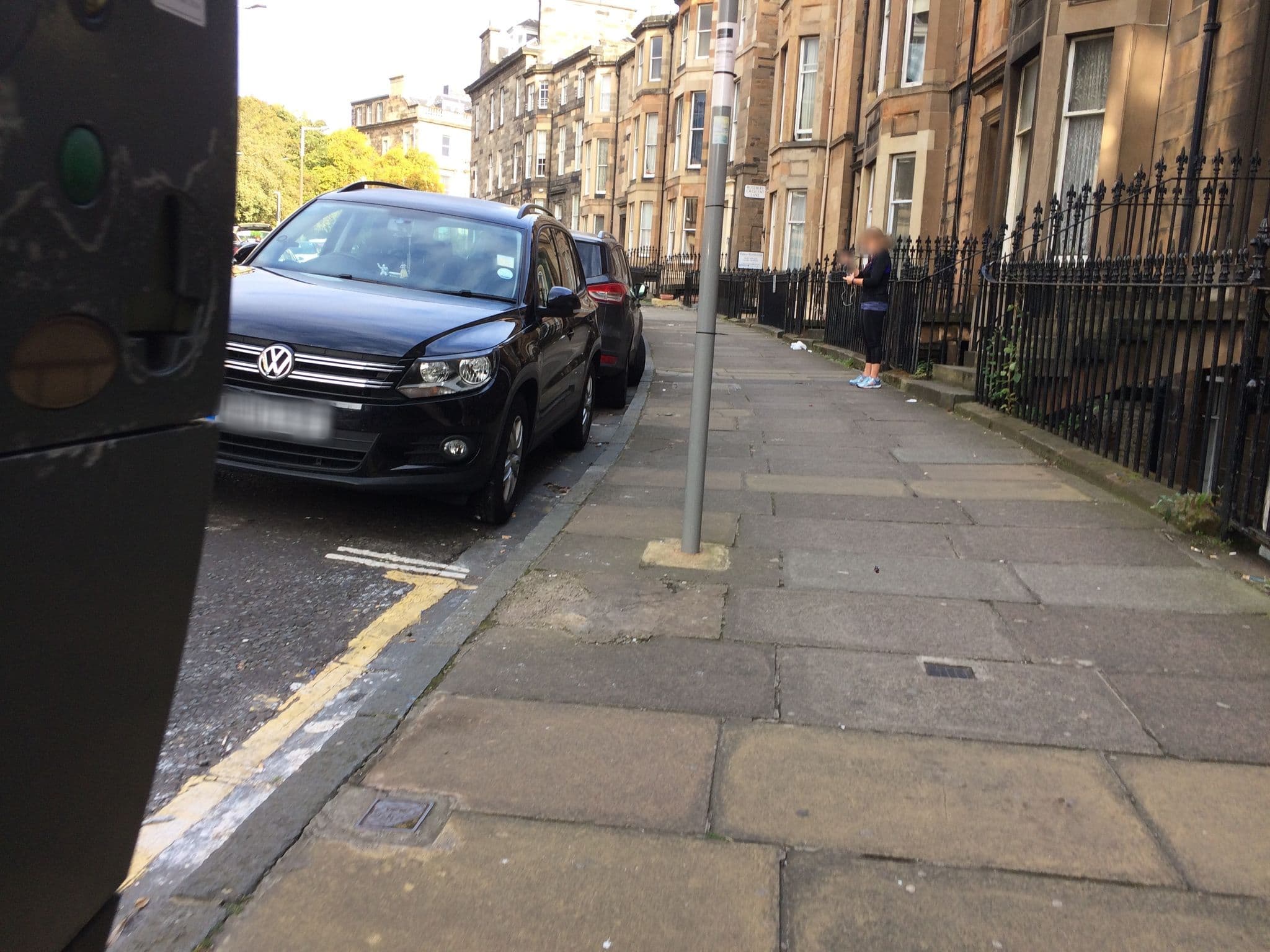 Street view near Glenora Hotel, Edinburgh — © drnoble (CC BY-SA · Mapillary)