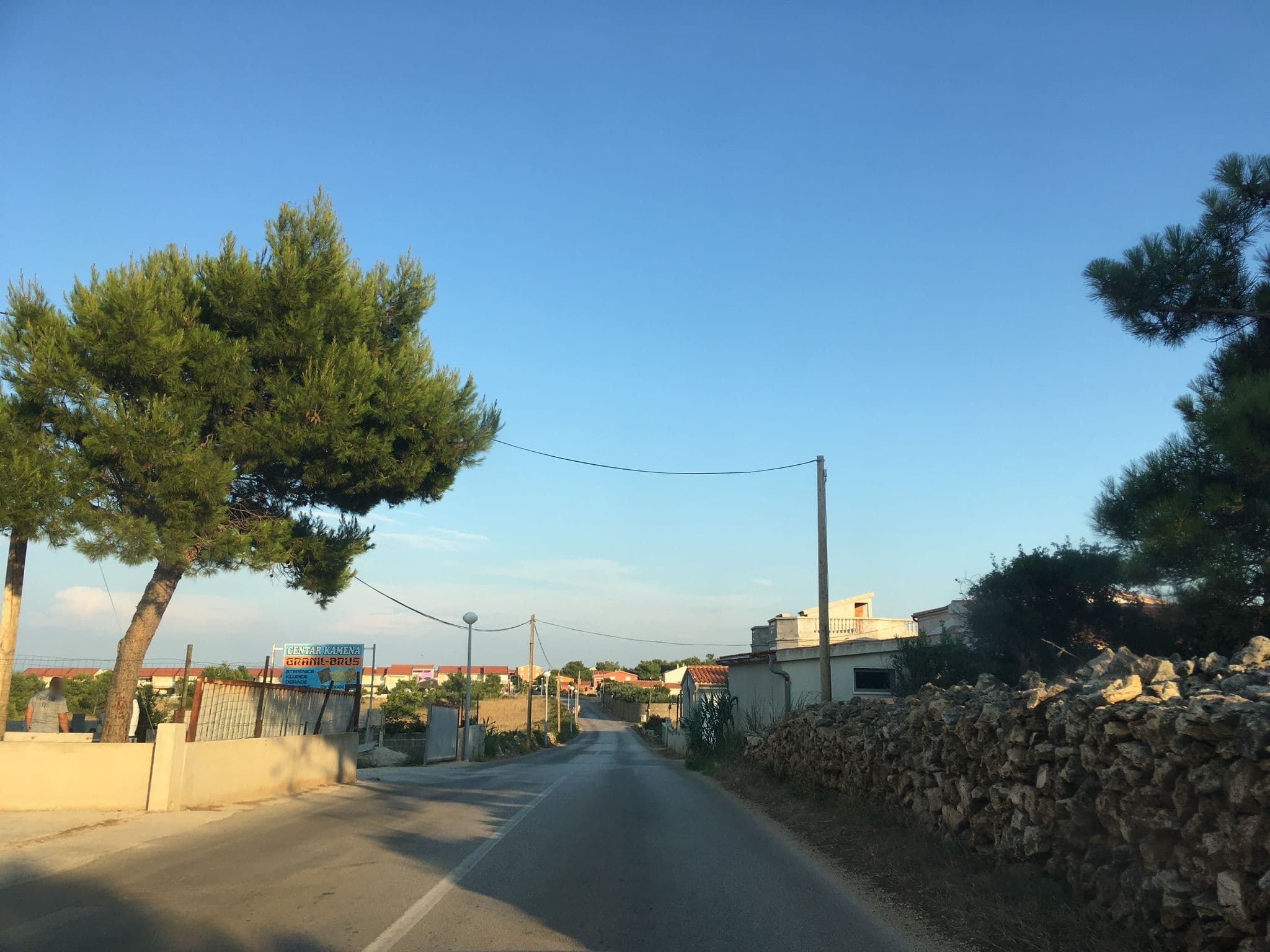 Street view near Aladin apartmani, Vir — © jerneja (CC BY-SA · Mapillary)