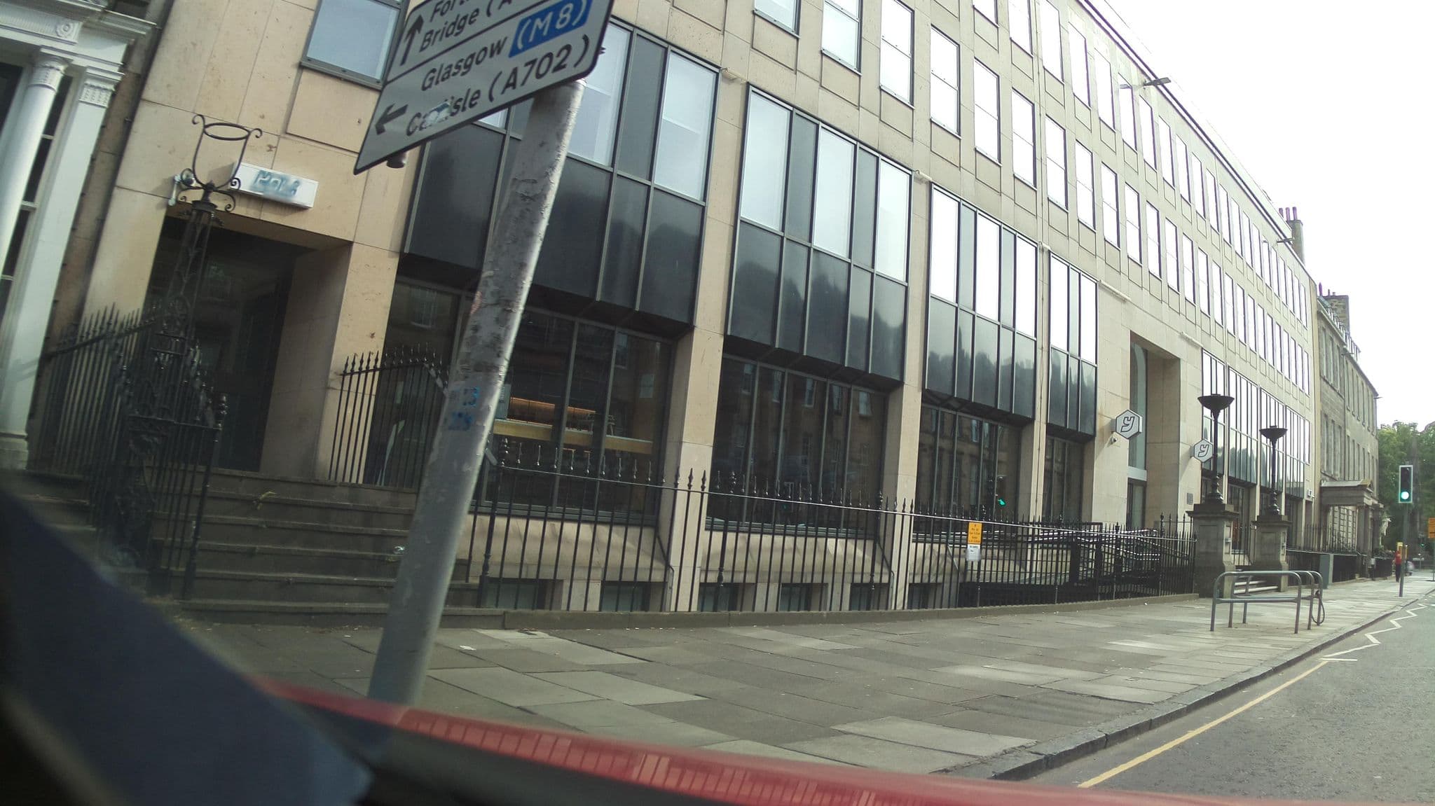 Street view near Mode Edinburgh, Edinburgh — © southglos (CC BY-SA · Mapillary)