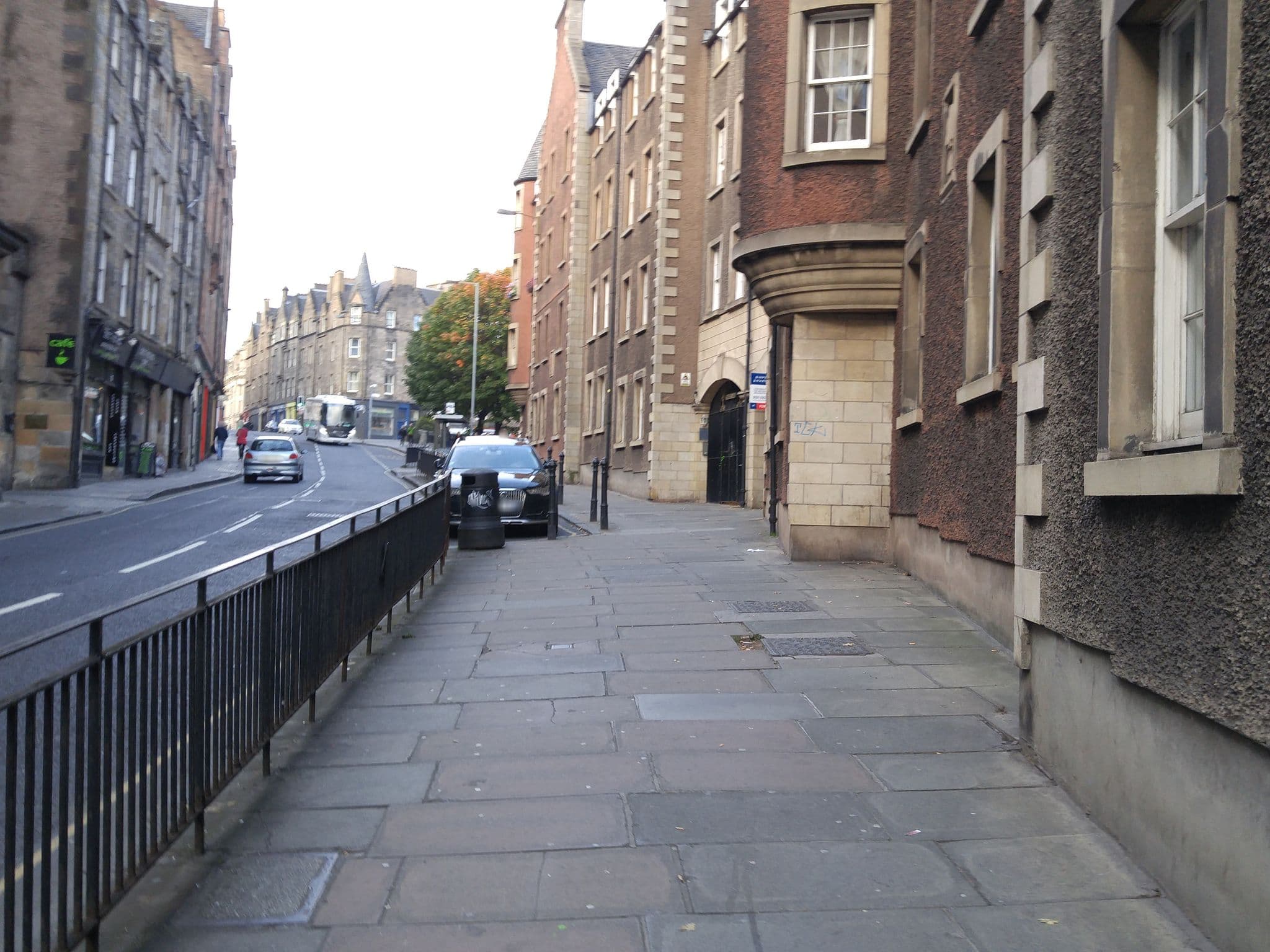 Street view near Studio Hart Castle Rock Grassmarket, Edinburgh — © eneerhut (CC BY-SA · Mapillary)