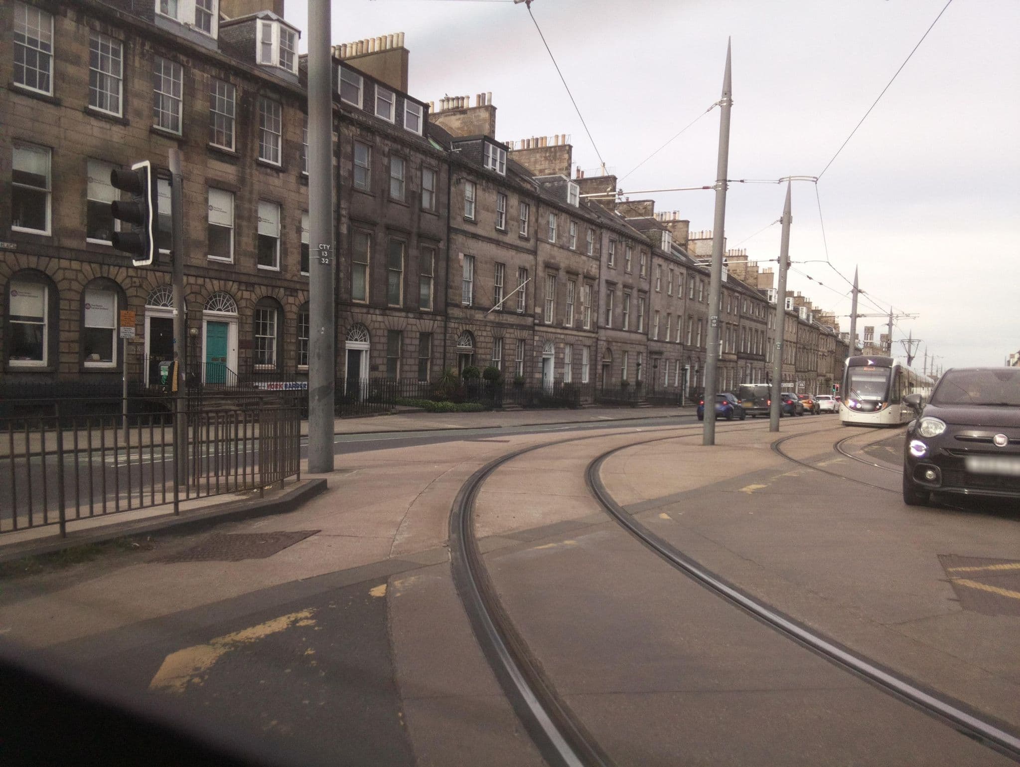Street view near ApartmentsApart, Edinburgh — © southglos (CC BY-SA · Mapillary)