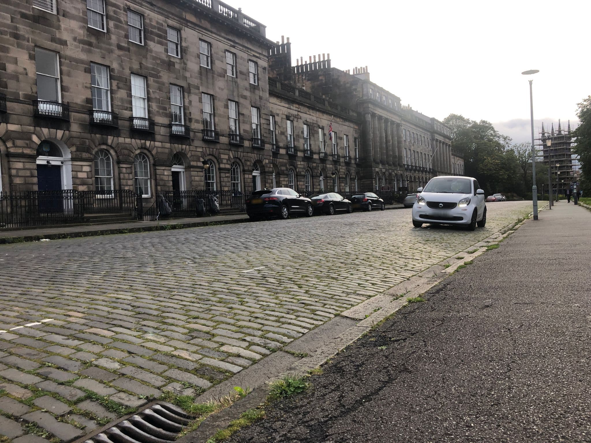 Street view near voco Edinburgh - Royal Terrace, Edinburgh — © drnoble (CC BY-SA · Mapillary)