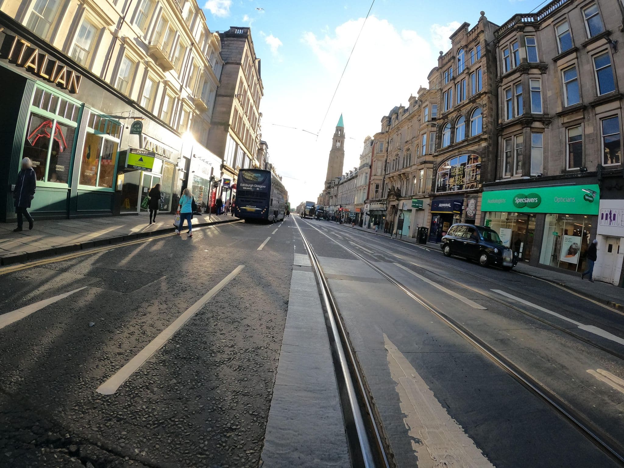 Street view near The Clarendon Hotel, Edinburgh — © hobgoblin (CC BY-SA · Mapillary)