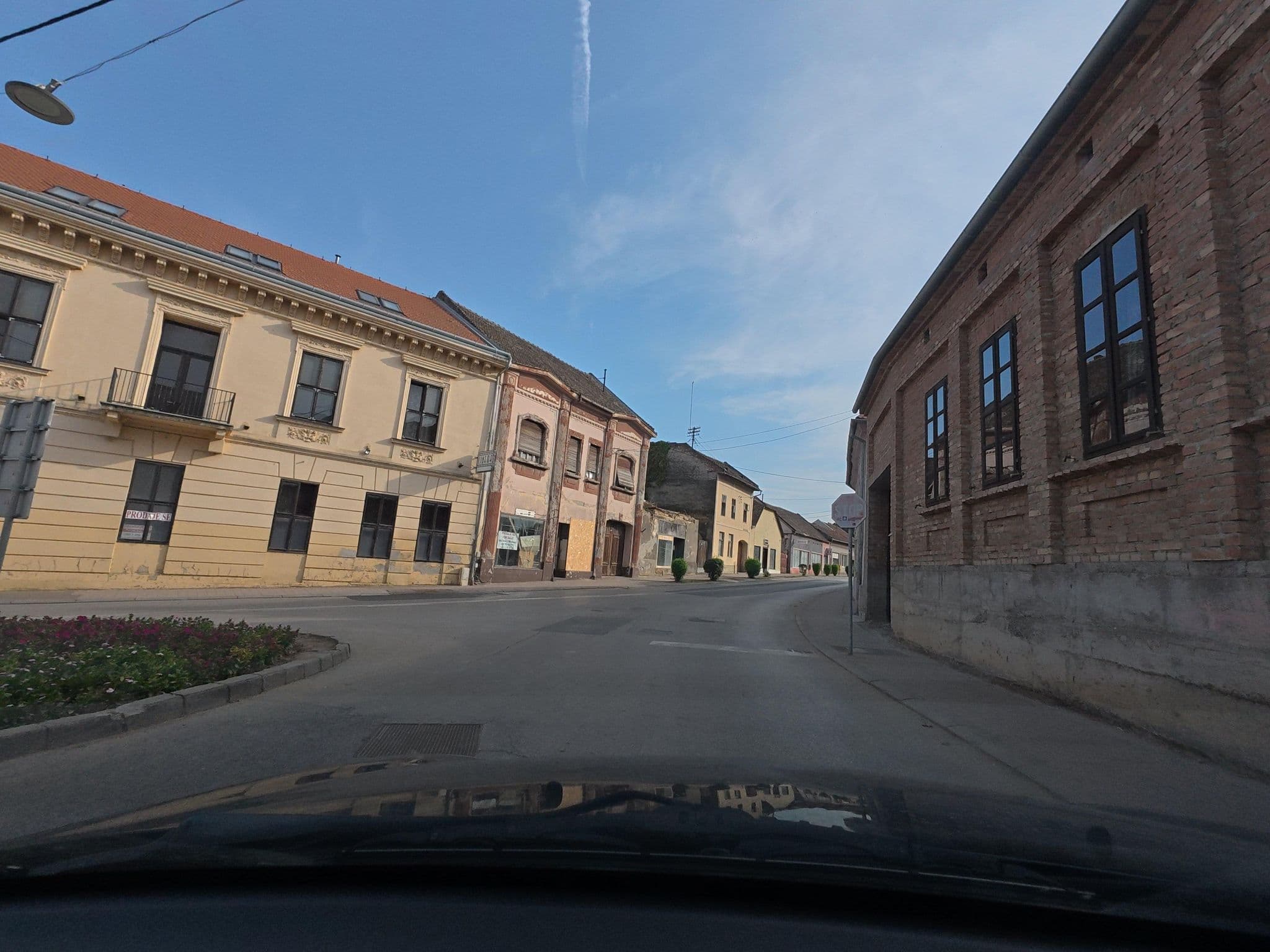 Street view near Hostel Old Town Cinema, Ilok — © zfilipovic1987 (CC BY-SA · Mapillary)