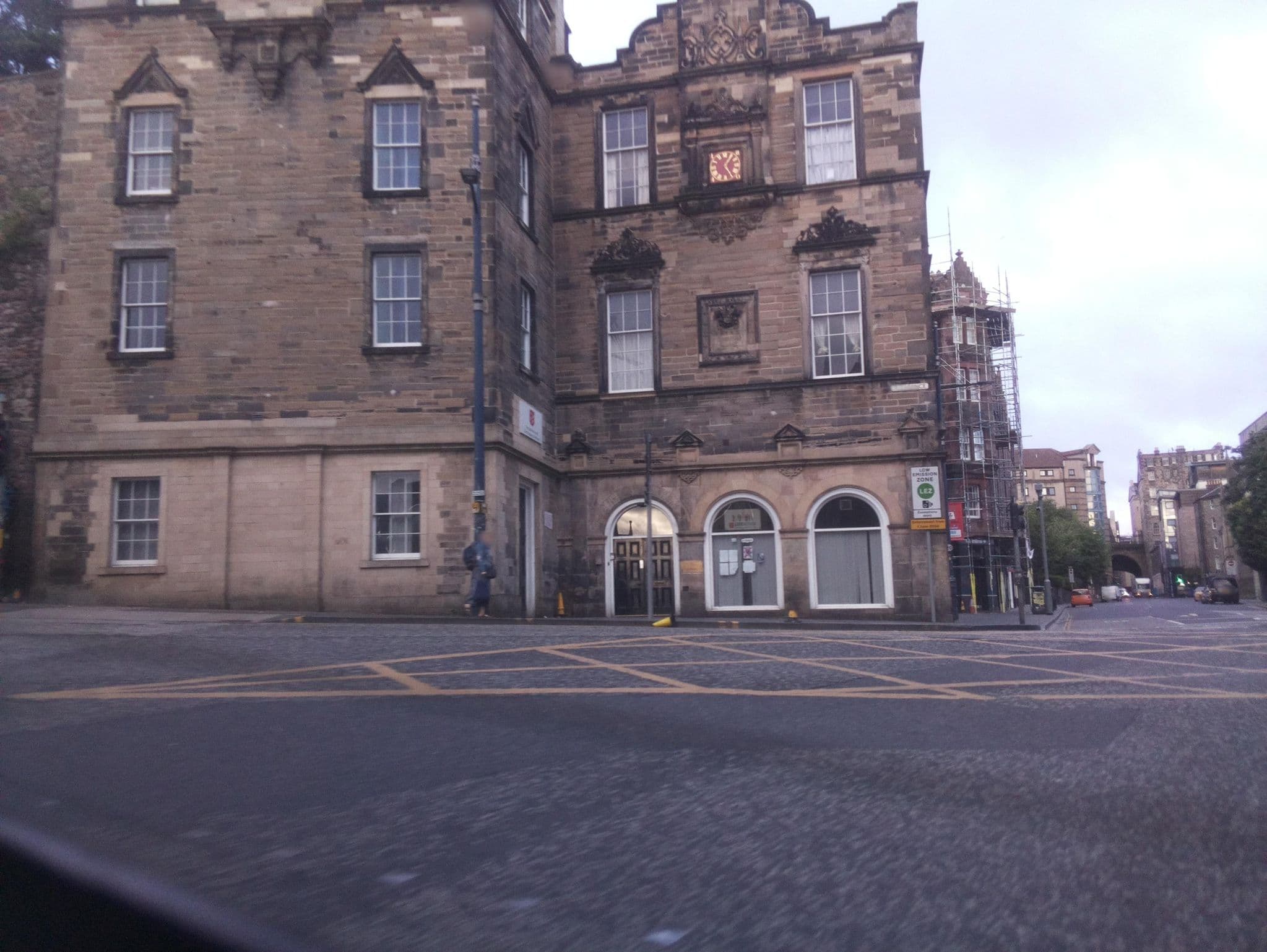 Street view near Aberfeldy, Edinburgh — © southglos (CC BY-SA · Mapillary)