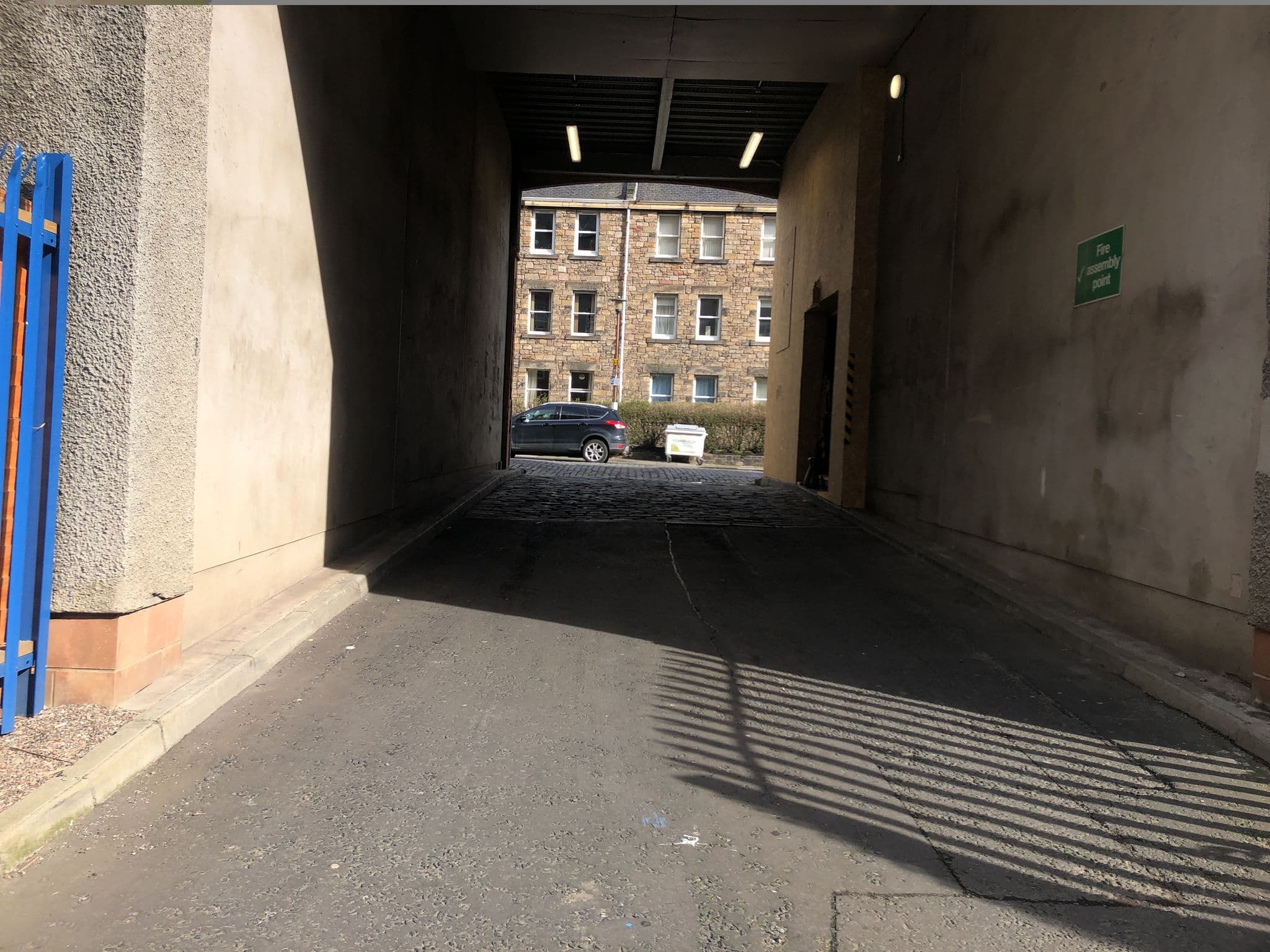 Street view near KM Hotel, Edinburgh — © drnoble (CC BY-SA · Mapillary)