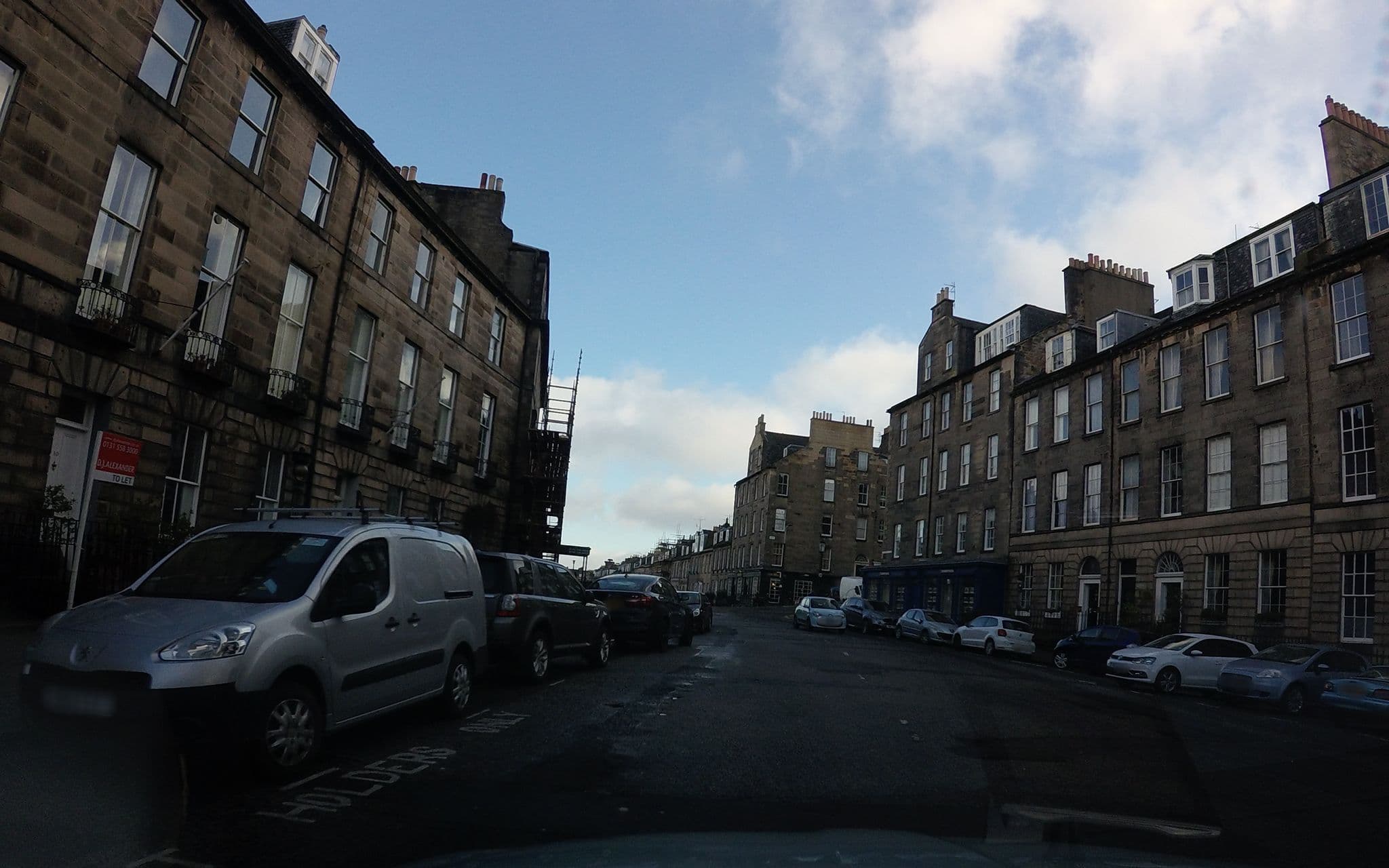 Street view near One Town Edinburgh Apartments, Edinburgh — © hobgoblin (CC BY-SA · Mapillary)