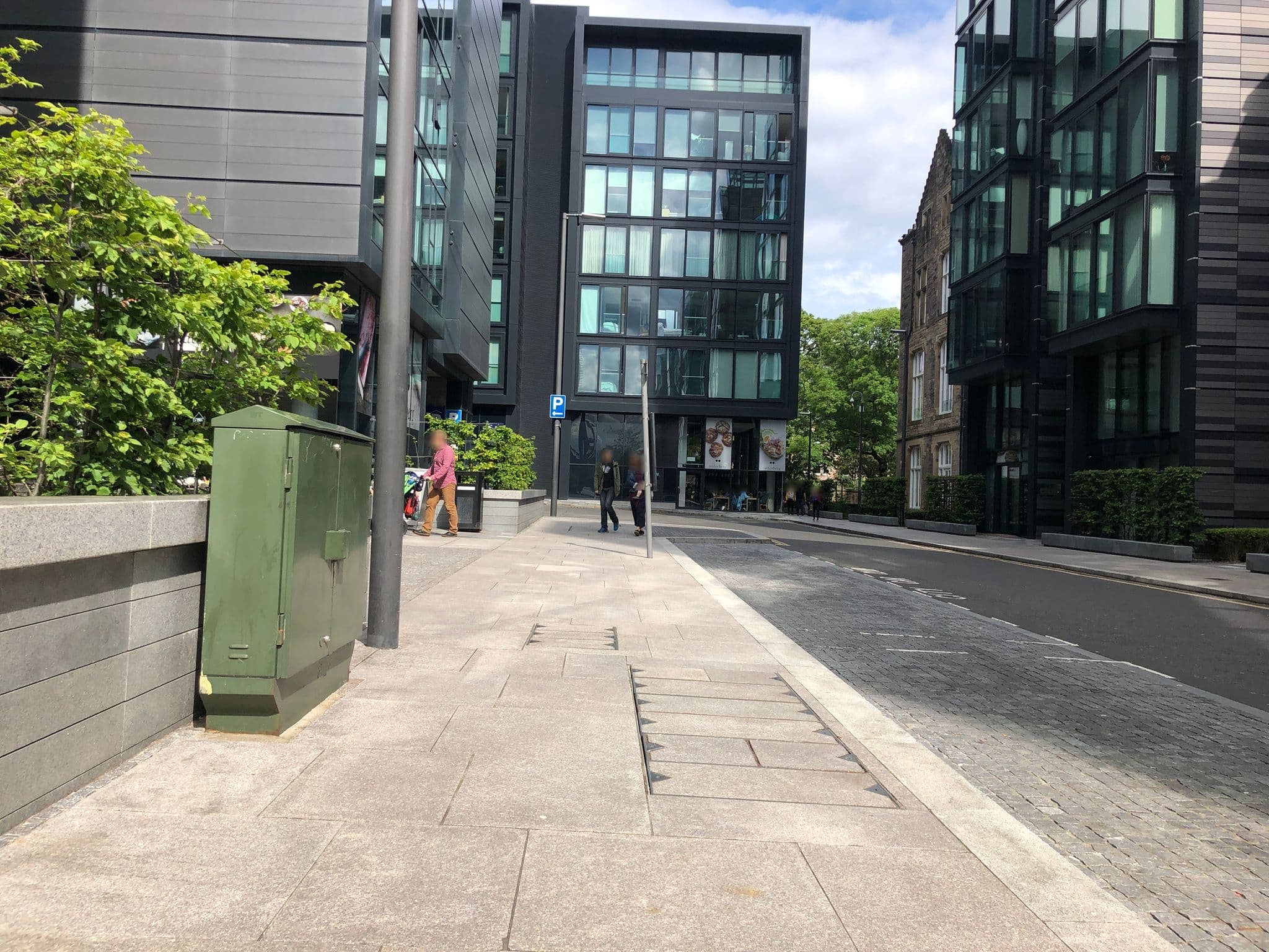 Street view near Edinburgh City Pads, Edinburgh — © drnoble (CC BY-SA · Mapillary)