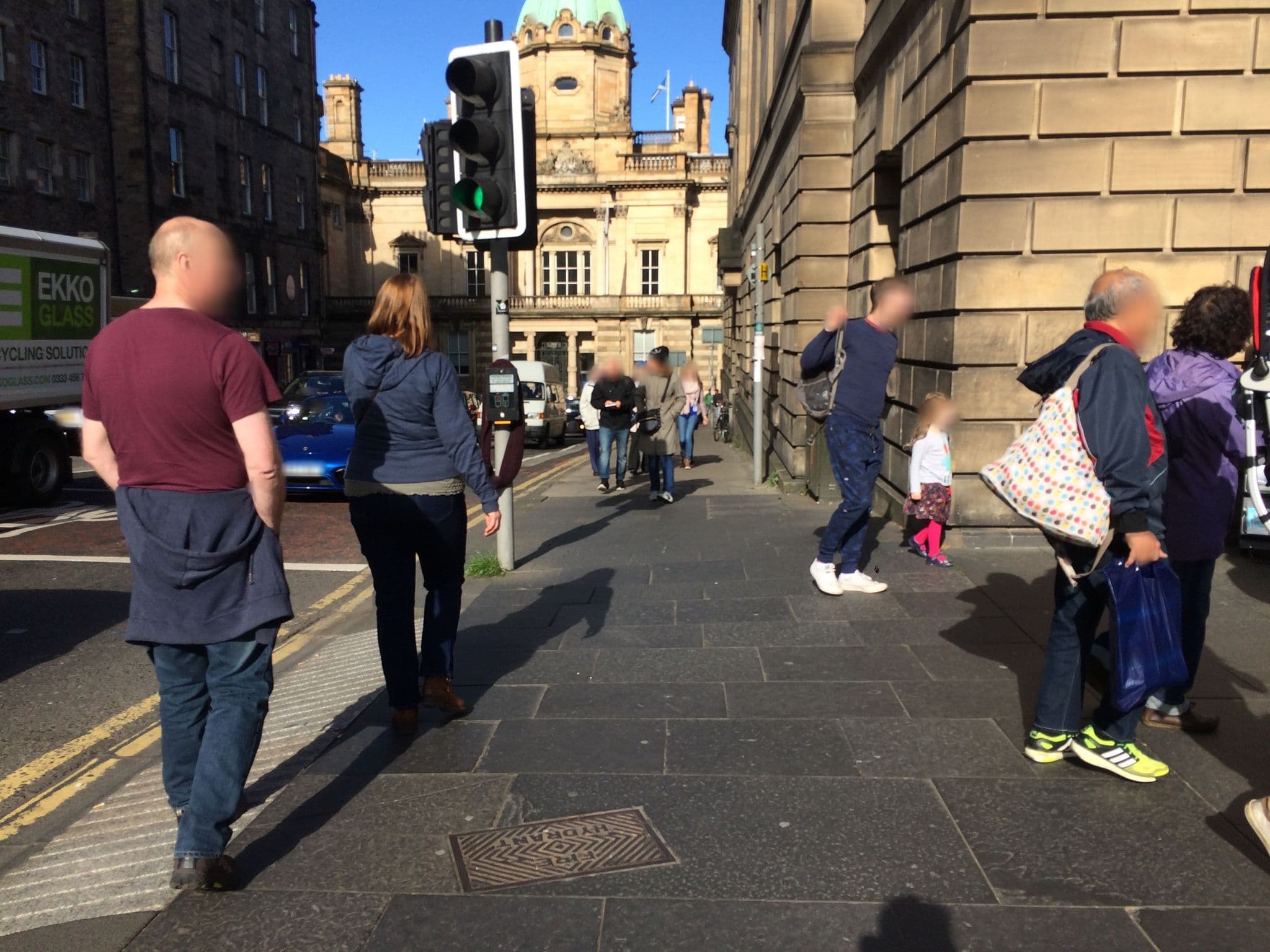 Street view near St Giles Royal Mile, Edinburgh — © drnoble (CC BY-SA · Mapillary)