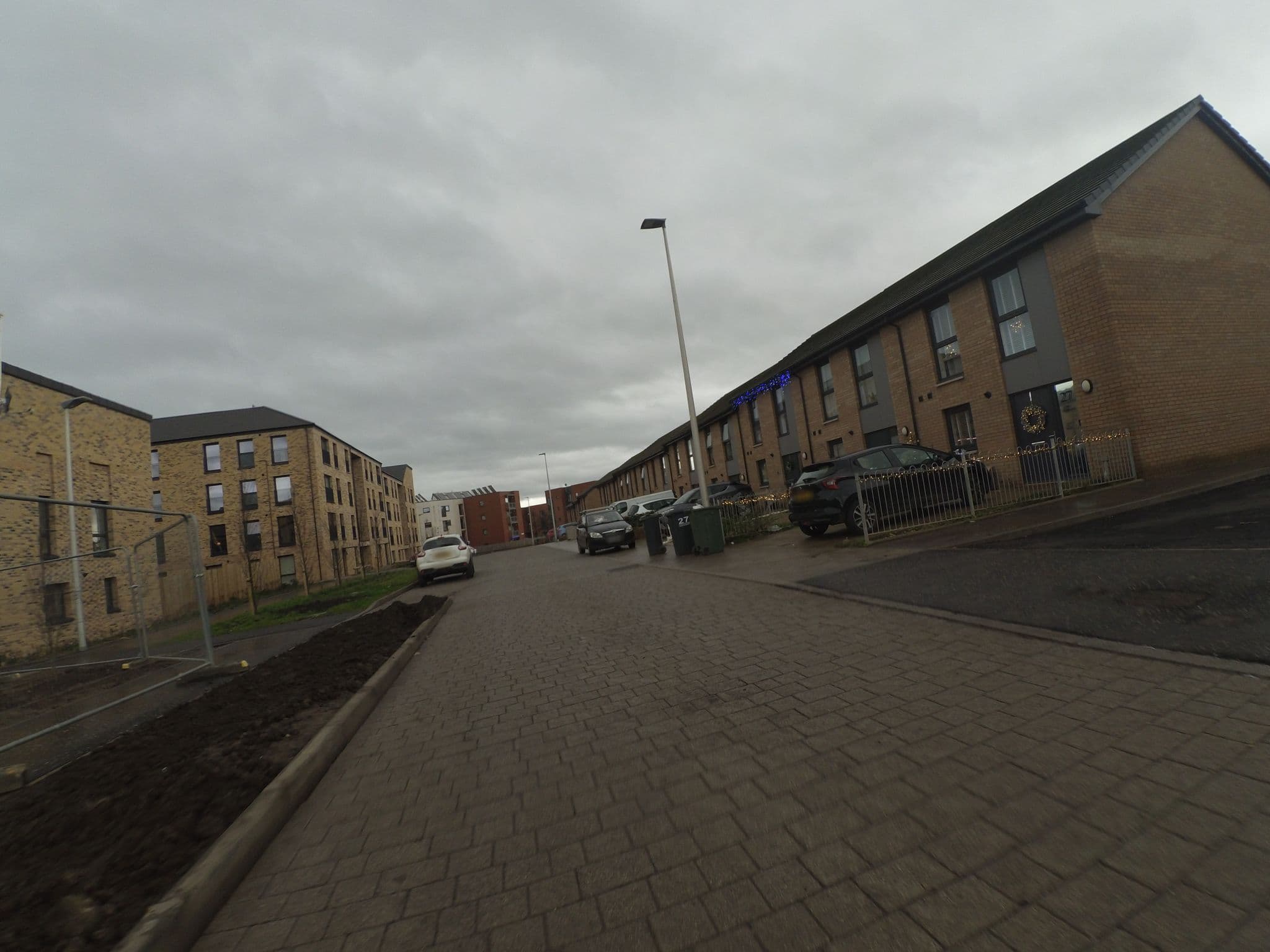 Street view near Rooms in Edinburgh, Danderhall — © fluffyduck (CC BY-SA · Mapillary)