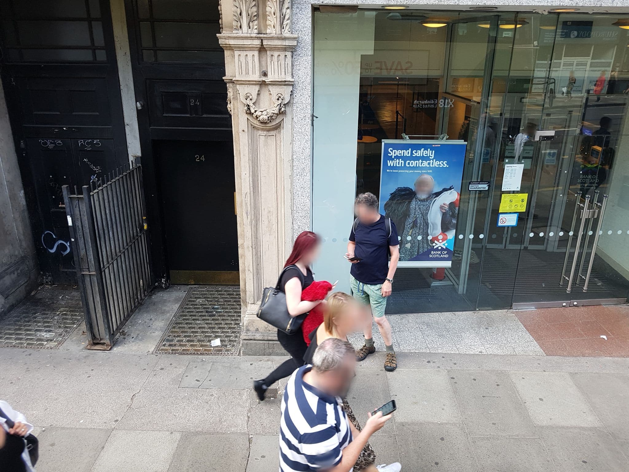 Street view near Shandwick Hotel & Suites, Edinburgh — © pbb (CC BY-SA · Mapillary)