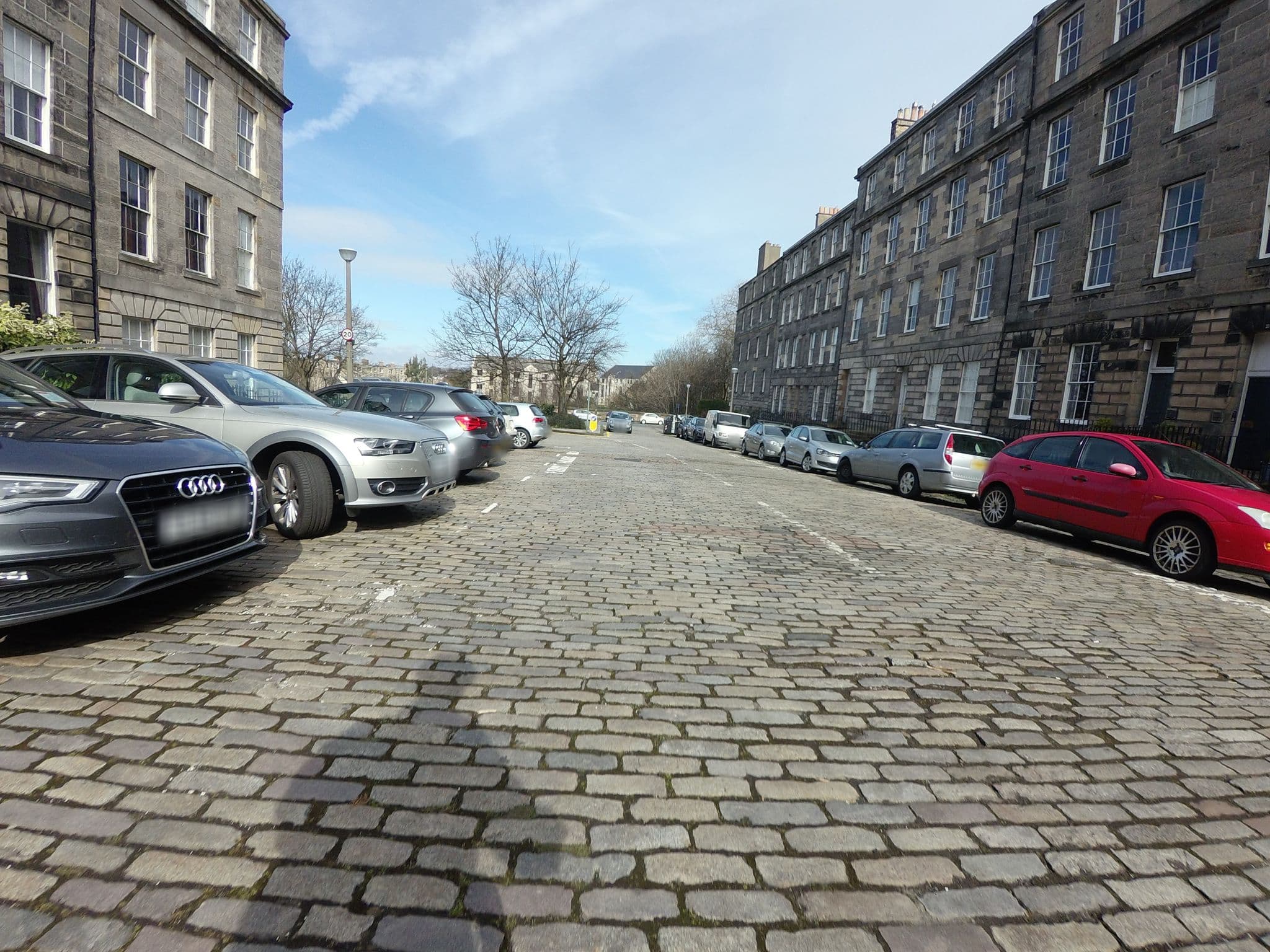 Street view near Royal Crescent - Greatbase, Edinburgh — © hobgoblin (CC BY-SA · Mapillary)