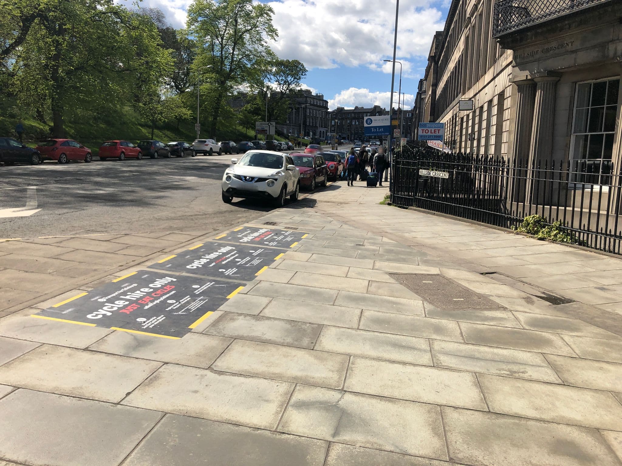 Street view near Hotel Twenty, Edinburgh — © drnoble (CC BY-SA · Mapillary)