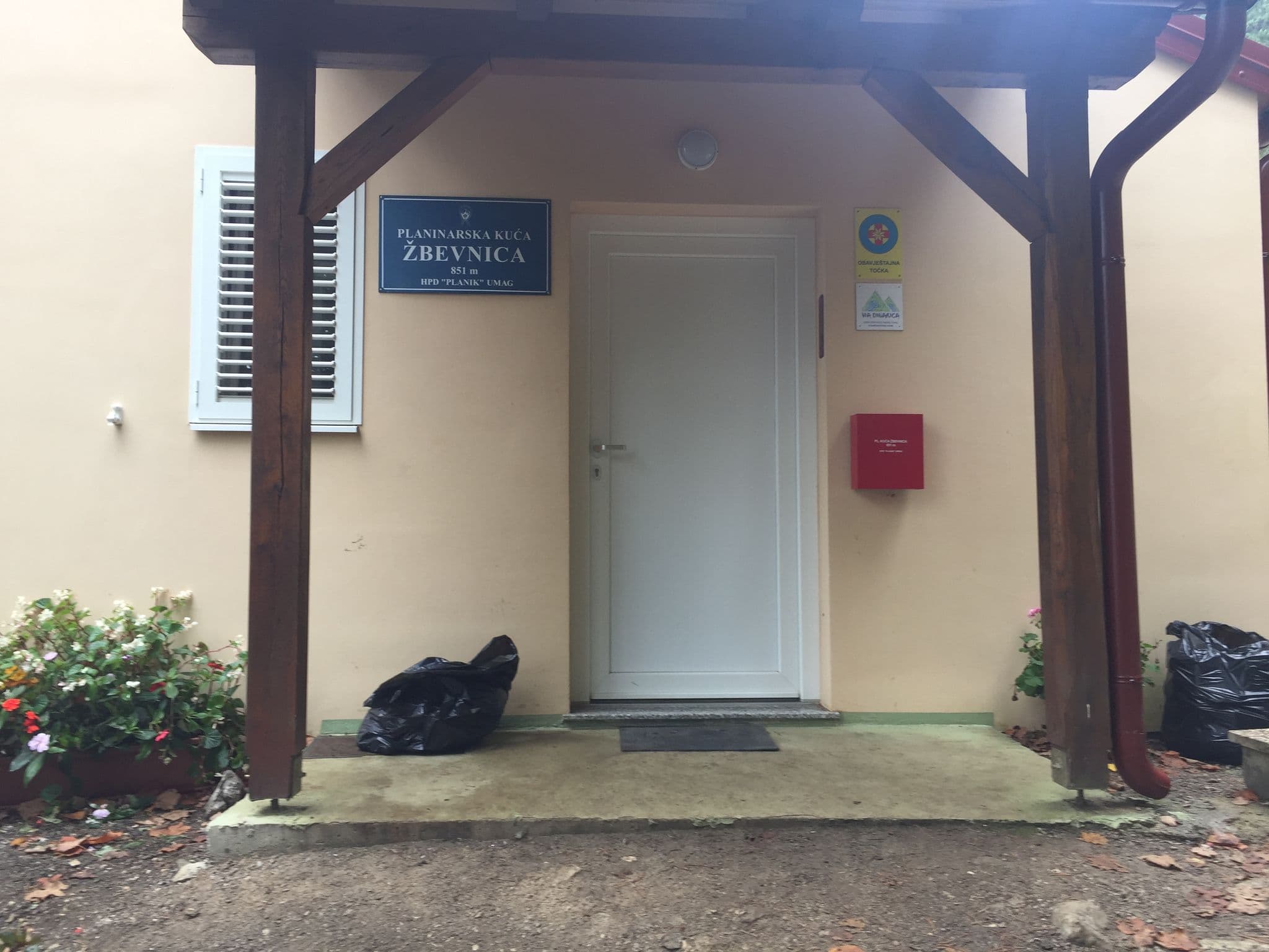 Street view near Planinarski dom Žbevnica, Buzet — © igorzo (CC BY-SA · Mapillary)
