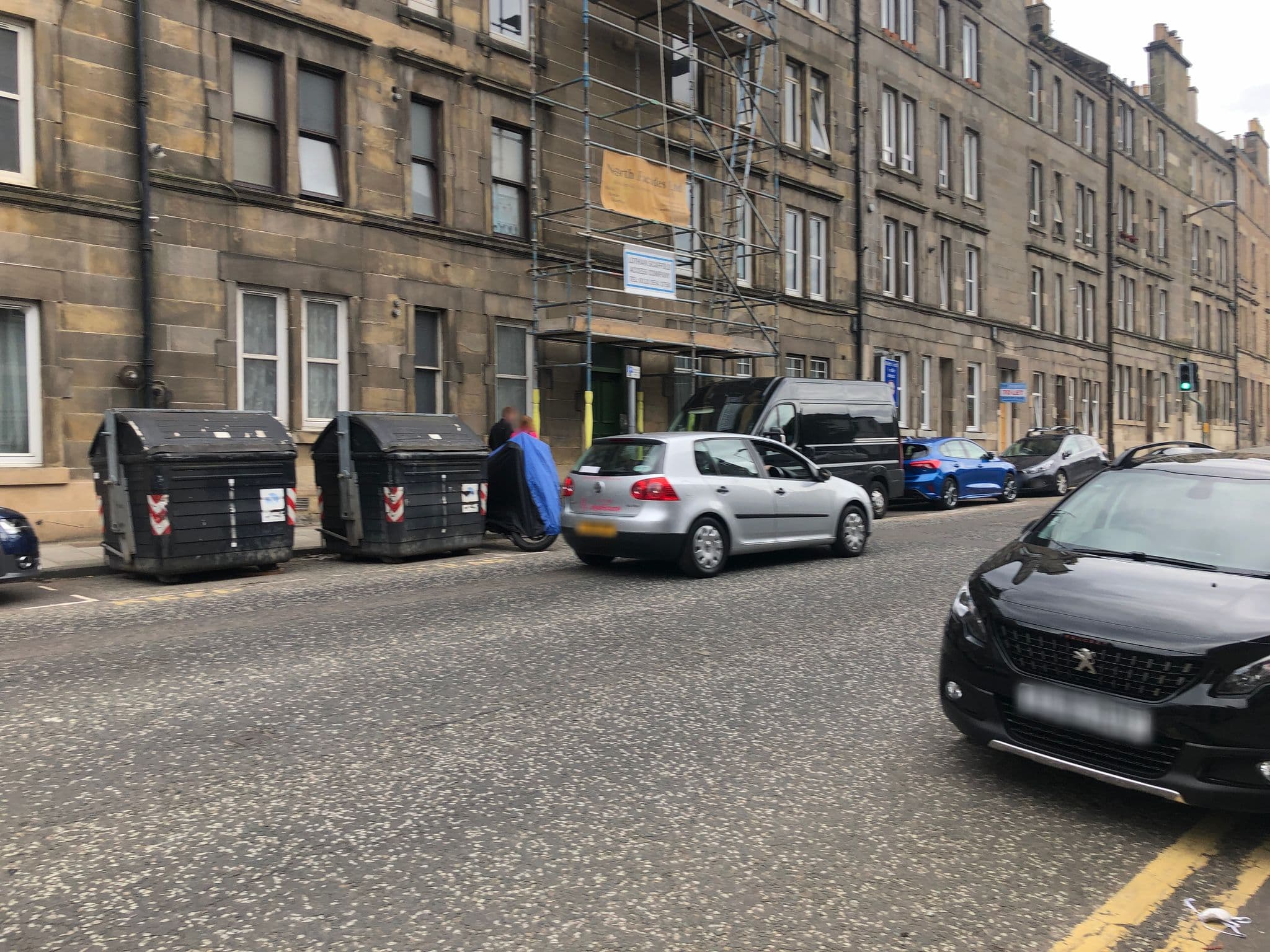 Street view near The Broughton Road Residence, Edinburgh — © drnoble (CC BY-SA · Mapillary)