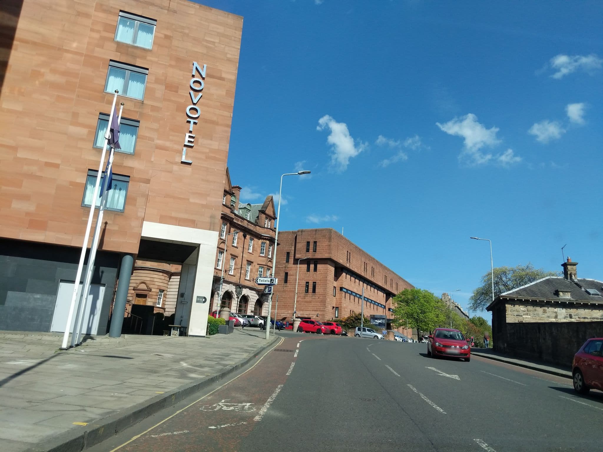 Street view near Novotel Edinburgh Centre, Edinburgh — © ccbb7766 (CC BY-SA · Mapillary)