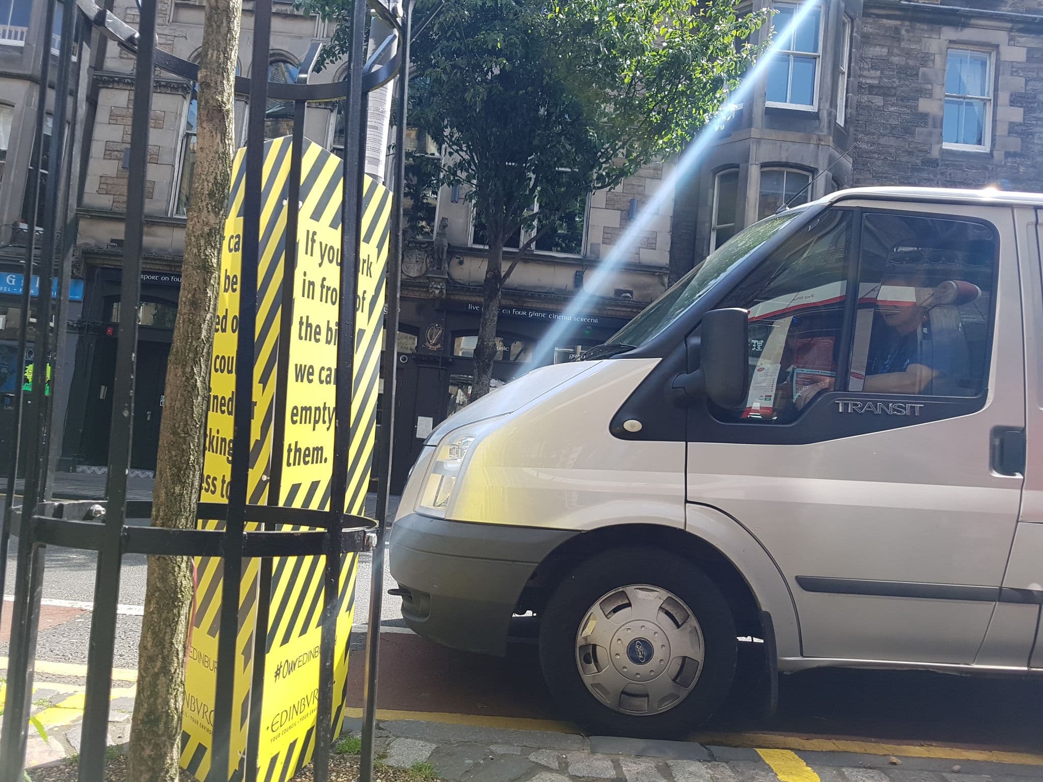 Street view near Malone's Old Town Hostel, Edinburgh — © pbb (CC BY-SA · Mapillary)