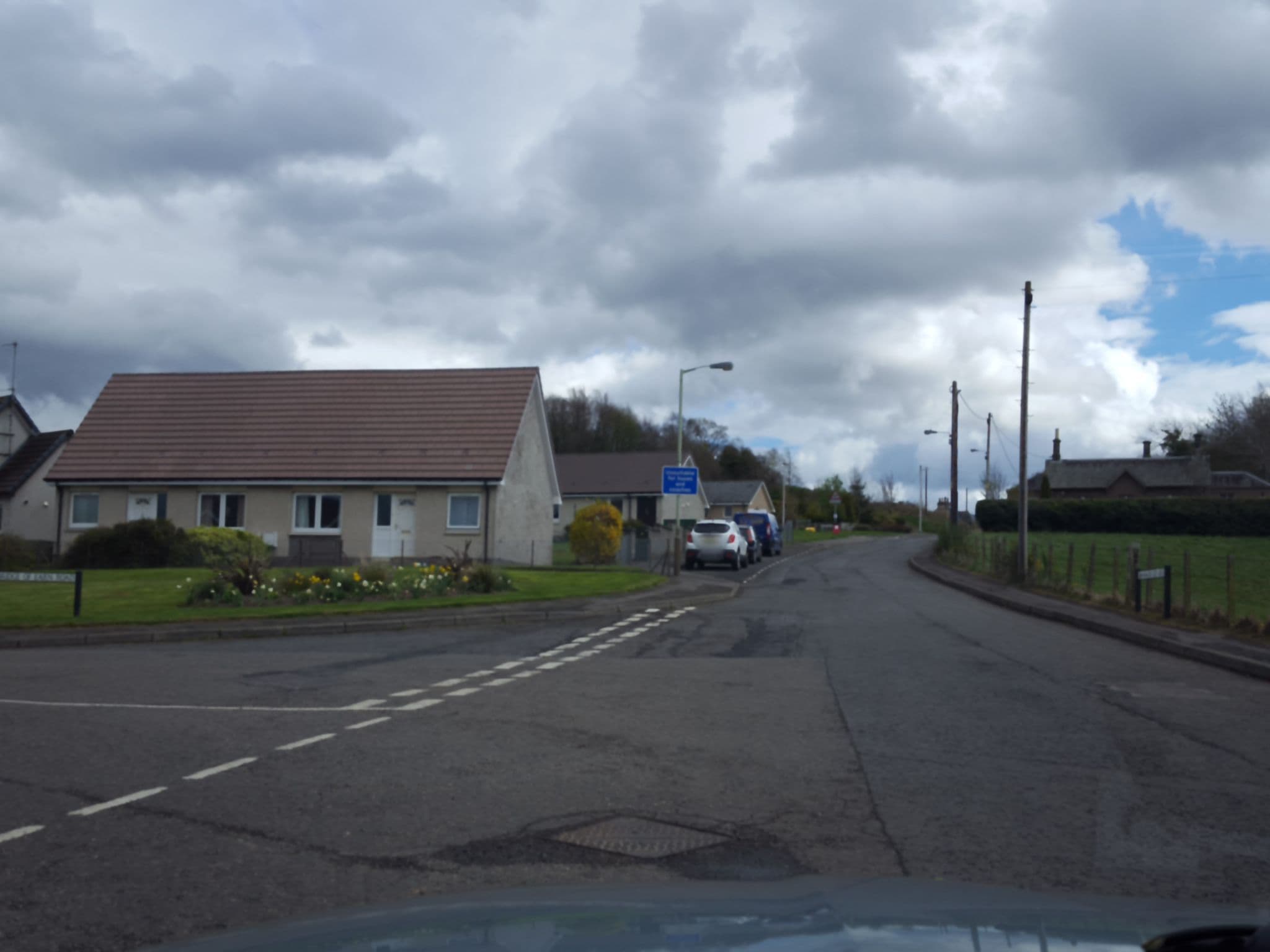 Street view near Mary Mckay, Auchterarder — © hobgoblin (CC BY-SA · Mapillary)