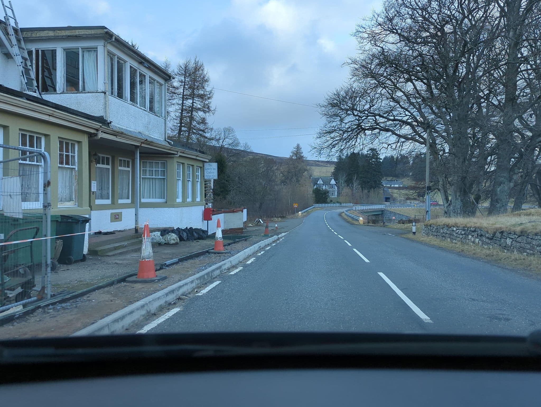 Street view near Amulree Hotel, Aberfeldy — © moohan (CC BY-SA · Mapillary)