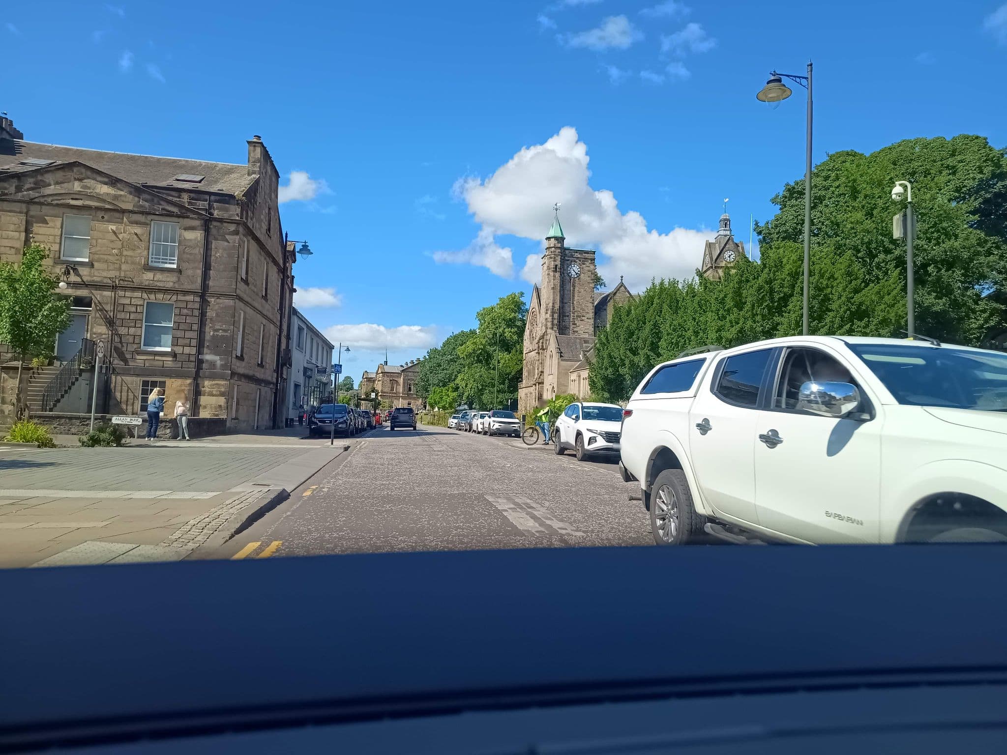 Street view near LateRooms, Stirling — © zuse (CC BY-SA · Mapillary)