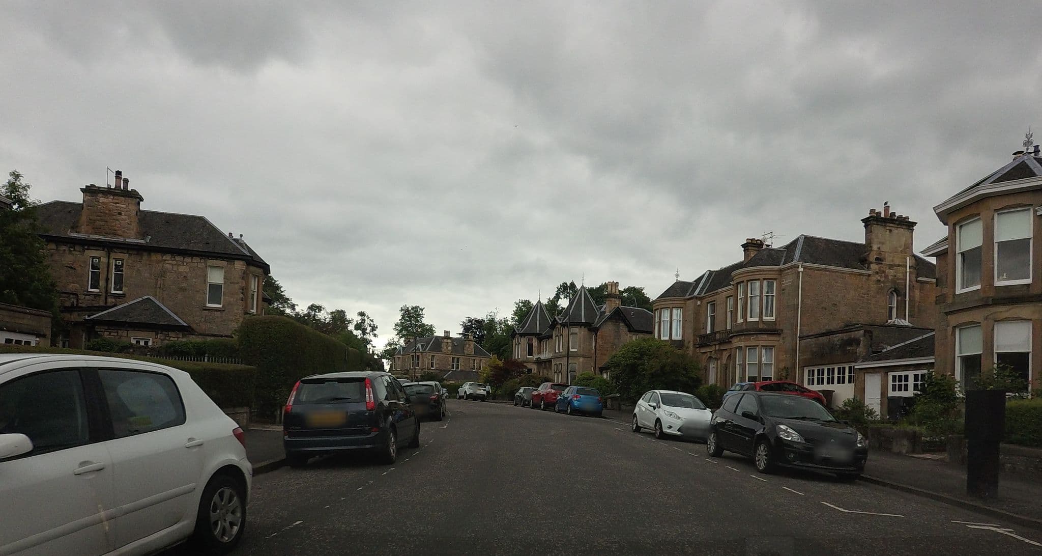 Street view near 9 Glebe Crescent B&B, Stirling — © hobgoblin (CC BY-SA · Mapillary)