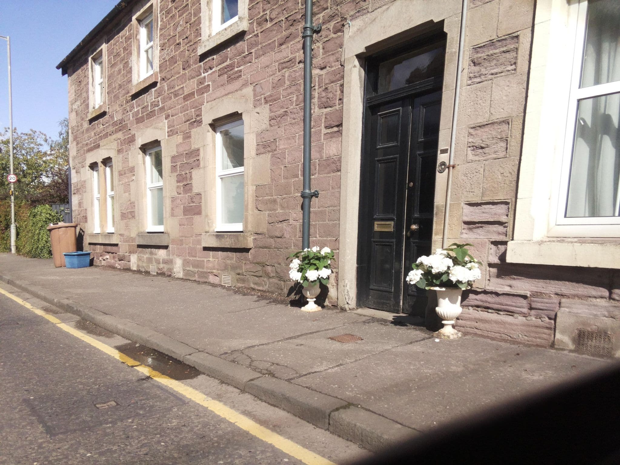 Street view near Doune Bed and Breakfast, Doune — © southglos (CC BY-SA · Mapillary)