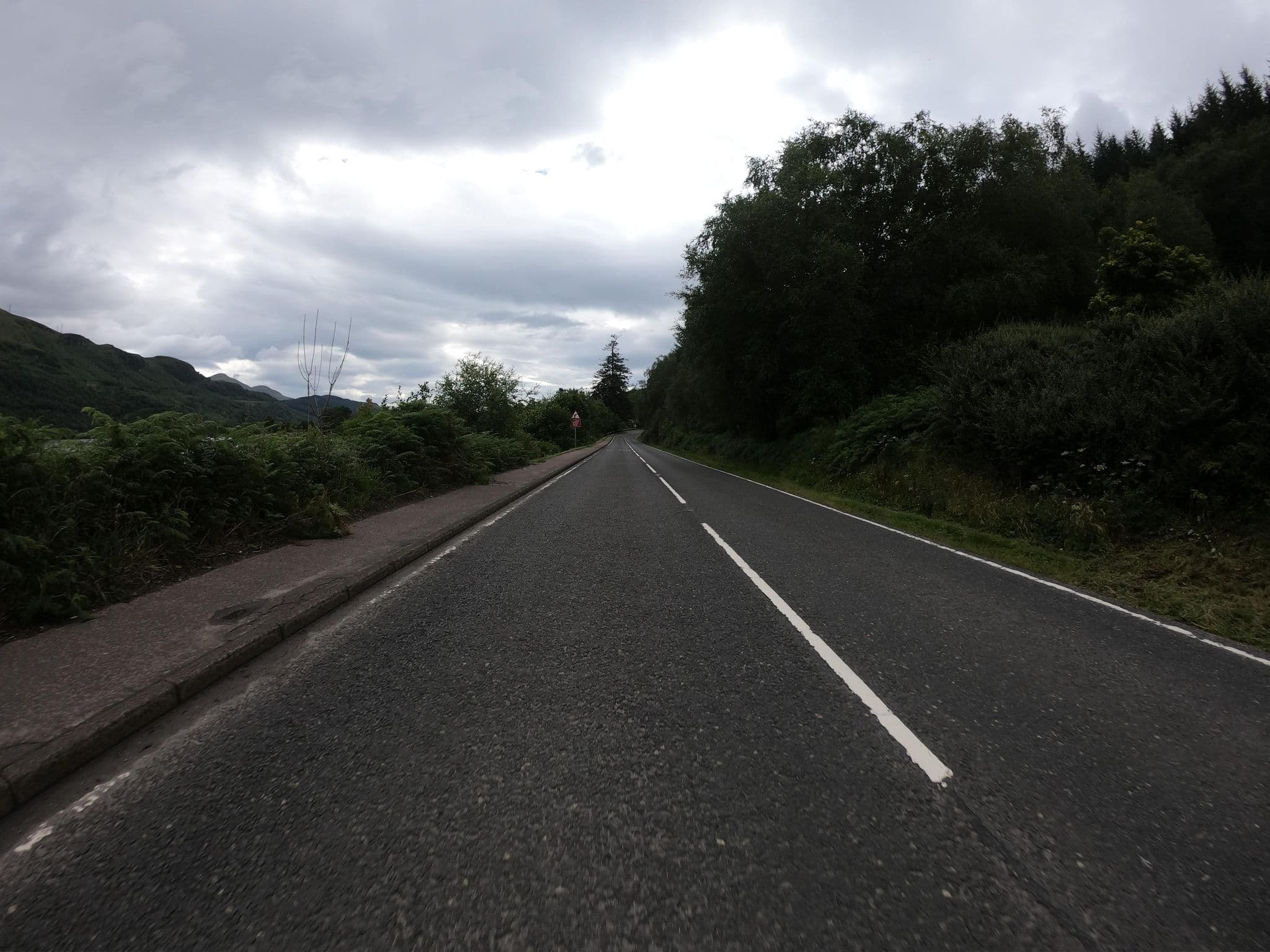 Street view near Creagmhor Bnb, Garelochhead — © joostjakob (CC BY-SA · Mapillary)