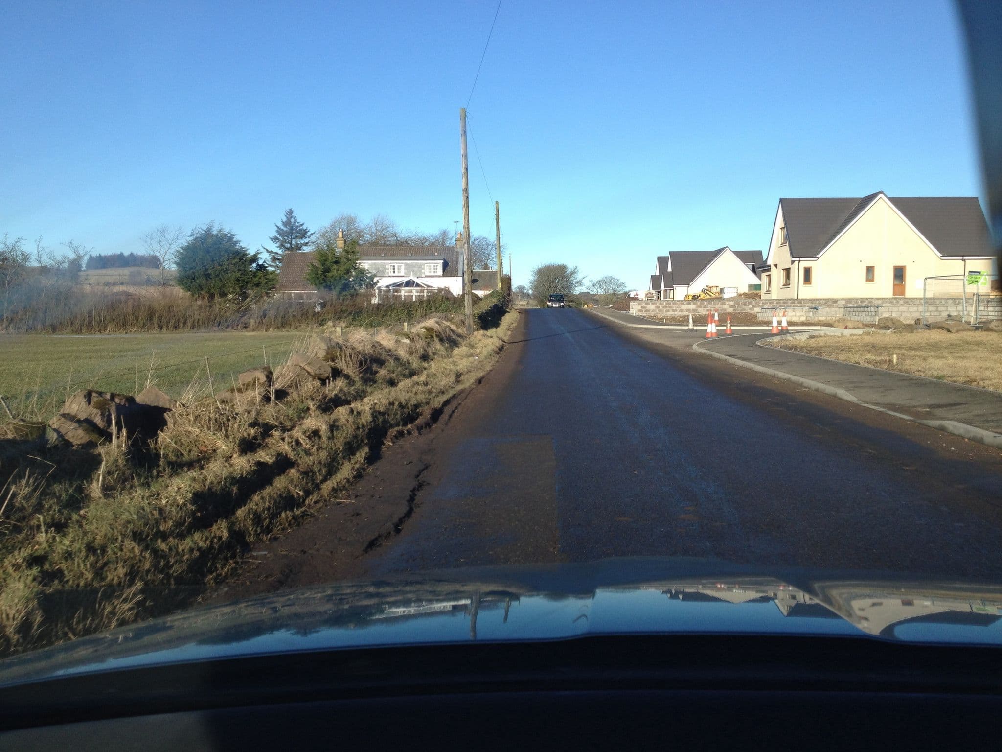 Street view near Colliston Cottages, Milnathort — © hobgoblin (CC BY-SA · Mapillary)
