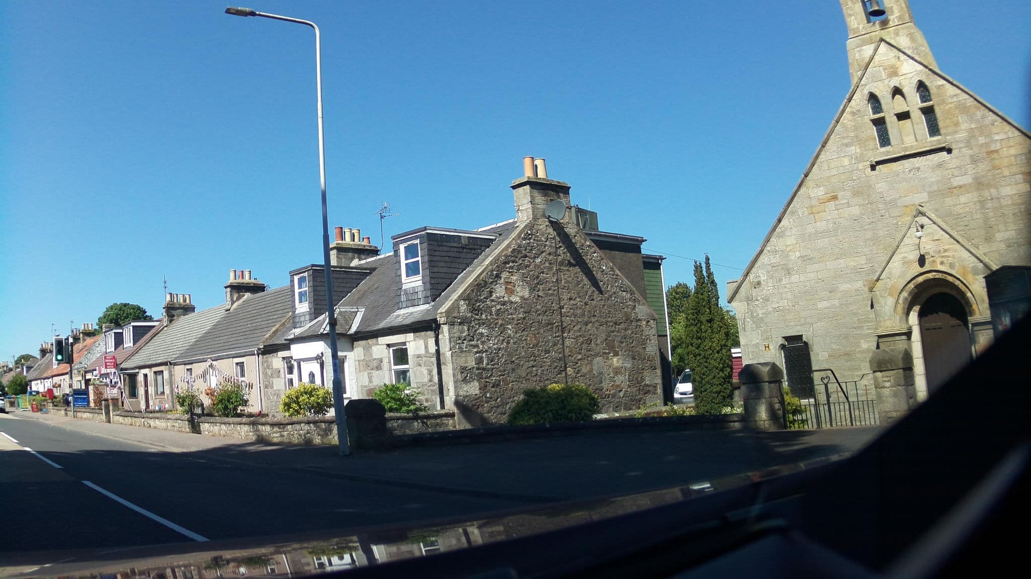 Street view near Osnaburgh B&B, Balmullo — © southglos (CC BY-SA · Mapillary)