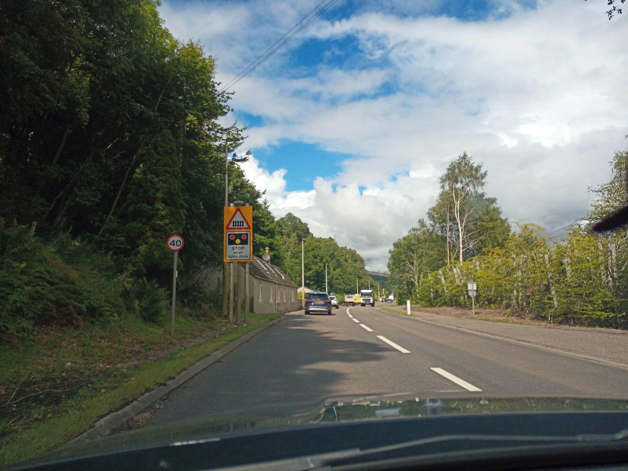 Street view near Birch Cottage, Strathpeffer — © xdTAGCLAN (CC BY-SA · Mapillary)