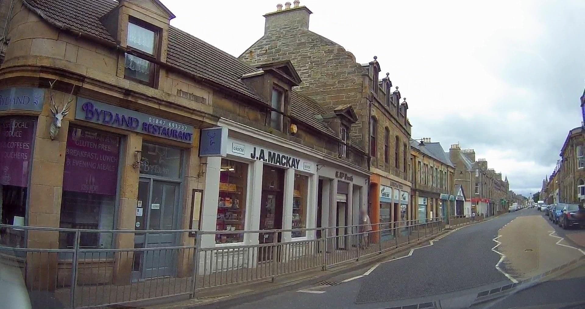 Street view near The Inn, Thurso — © tallguy (CC BY-SA · Mapillary)