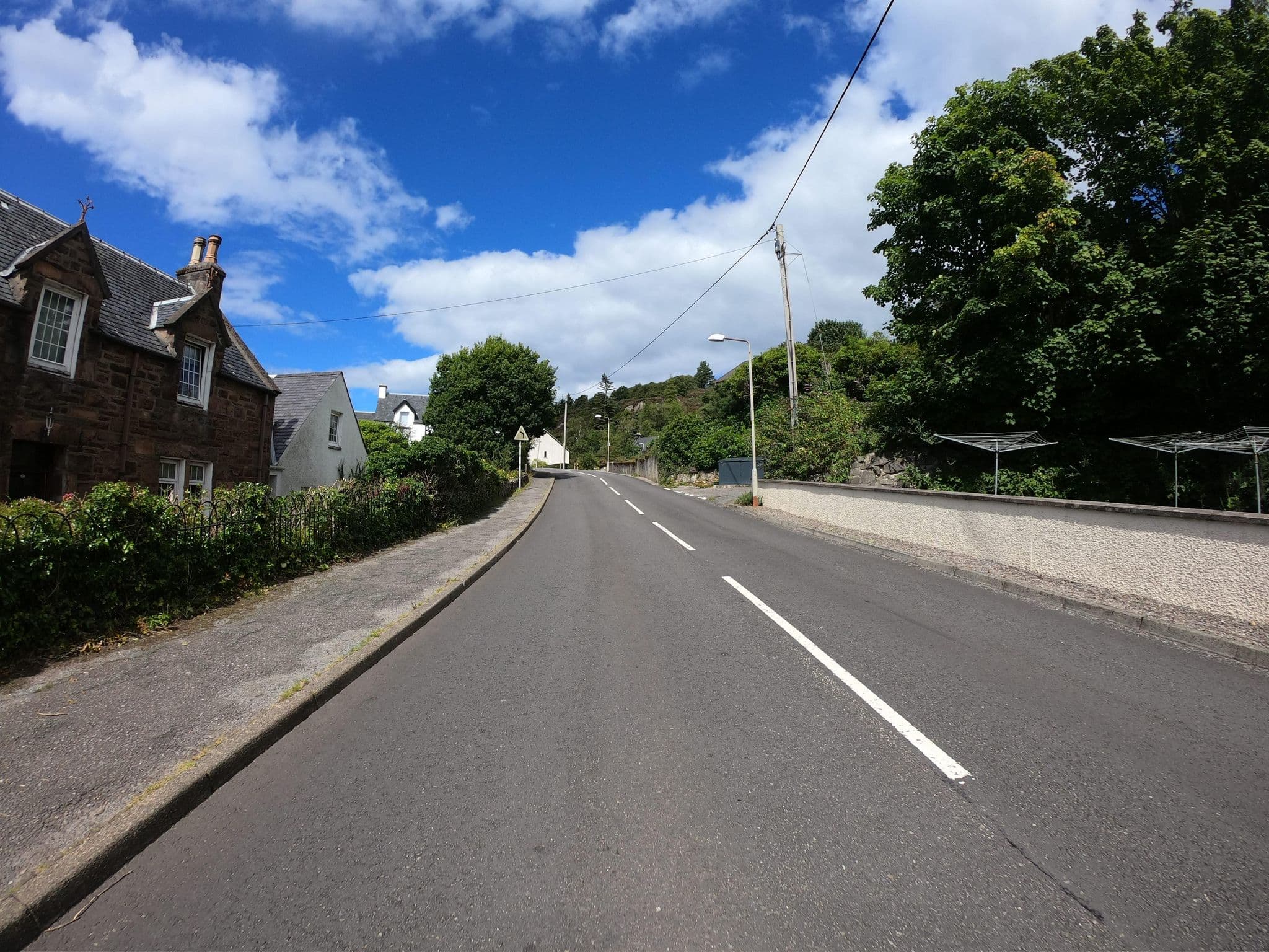 Street view near The Piper’s Lodge, Portree — © joostjakob (CC BY-SA · Mapillary)