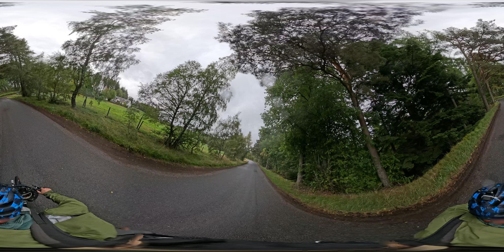 Street view near Balcraggen B&B, Kingussie — © coetserw (CC BY-SA · Mapillary)