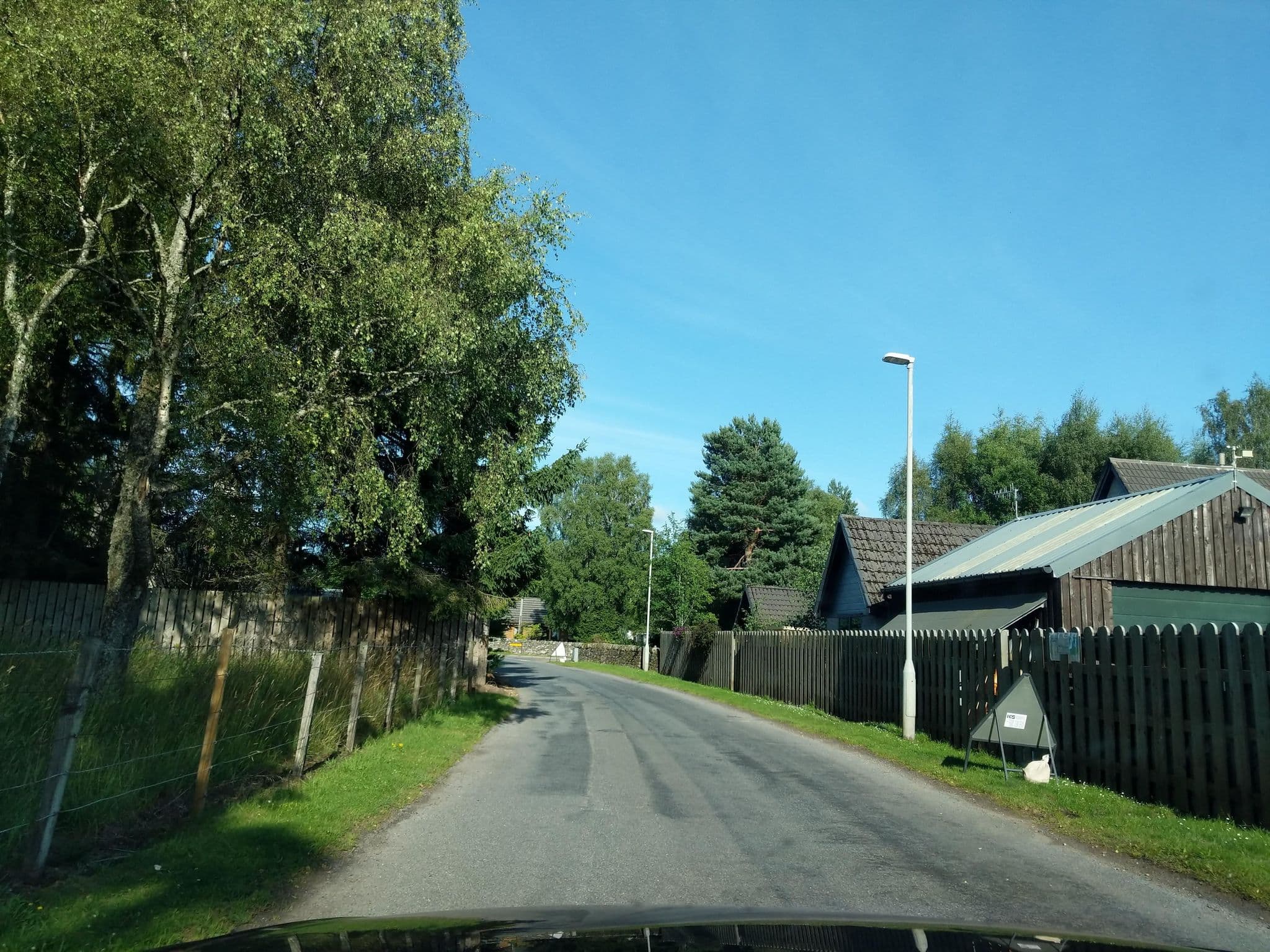 Street view near Birchwood Bed and Breakfast, Aviemore — © ccbb7766 (CC BY-SA · Mapillary)