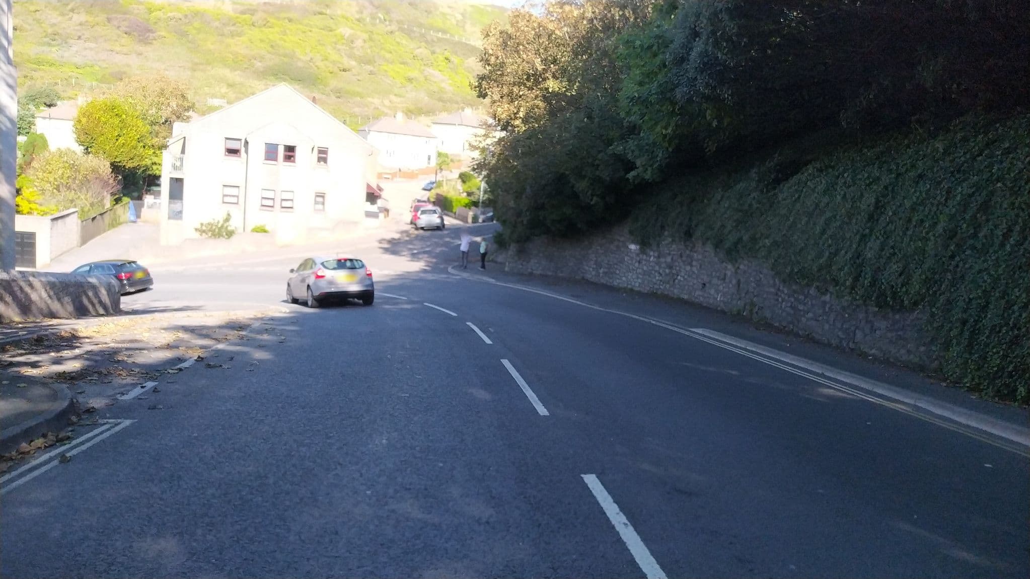 Street view near The Old Council Chamber, Fortuneswell — © noid (CC BY-SA · Mapillary)