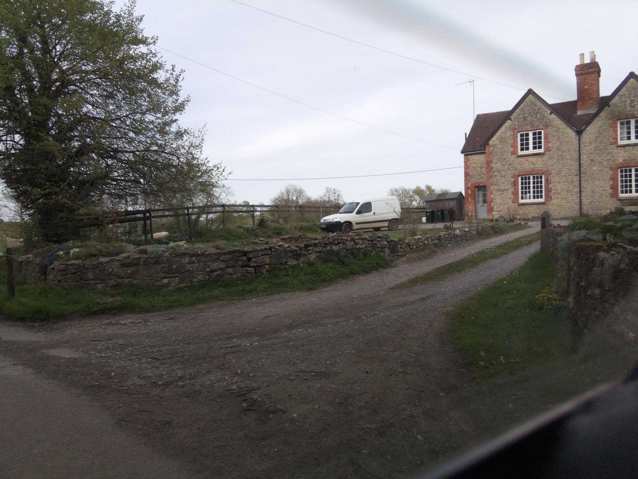 Street view near Millers Loft, Milborne Port — © southglos (CC BY-SA · Mapillary)