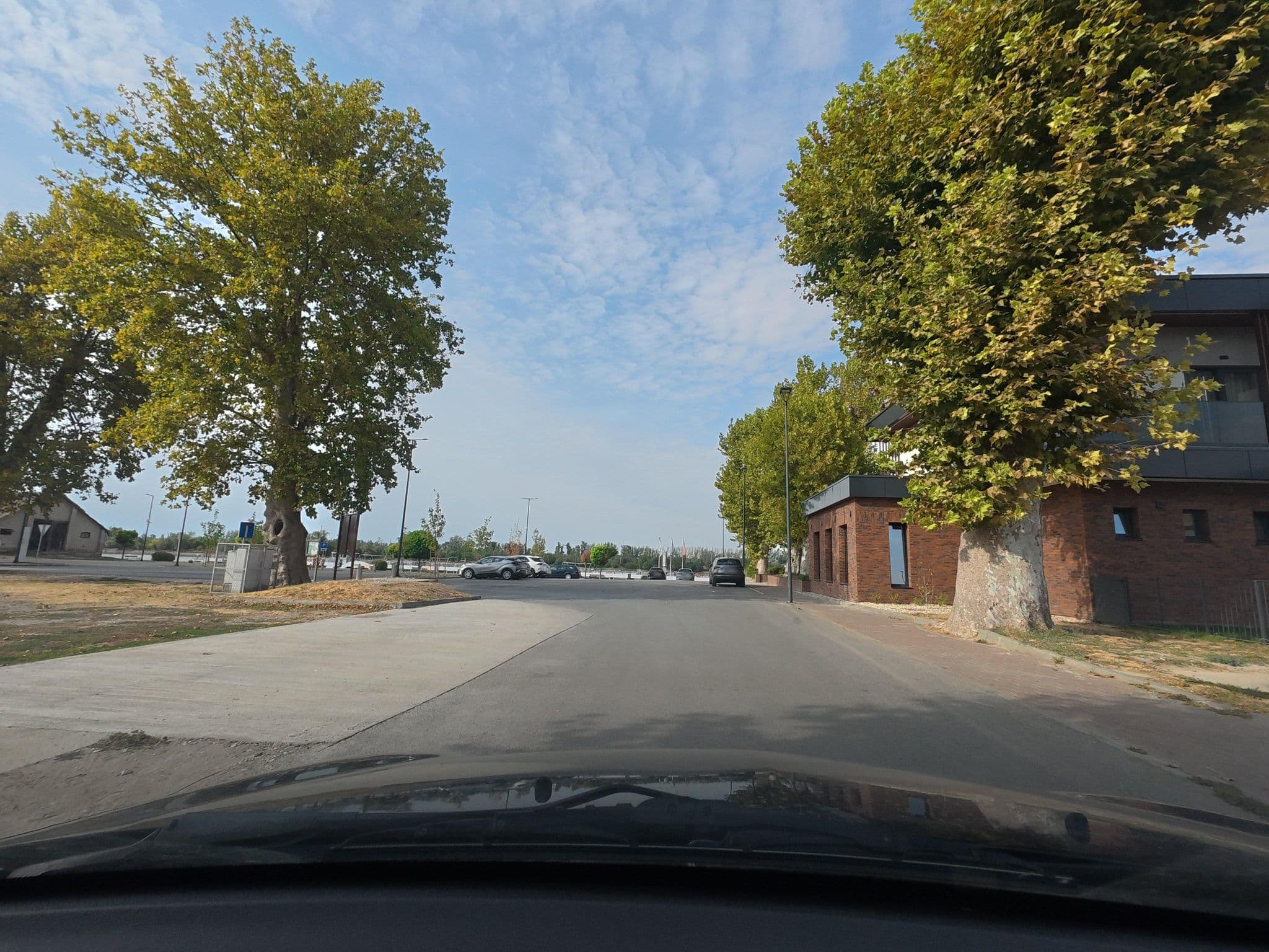 Street view near Dunav, Ilok — © zfilipovic1987 (CC BY-SA · Mapillary)