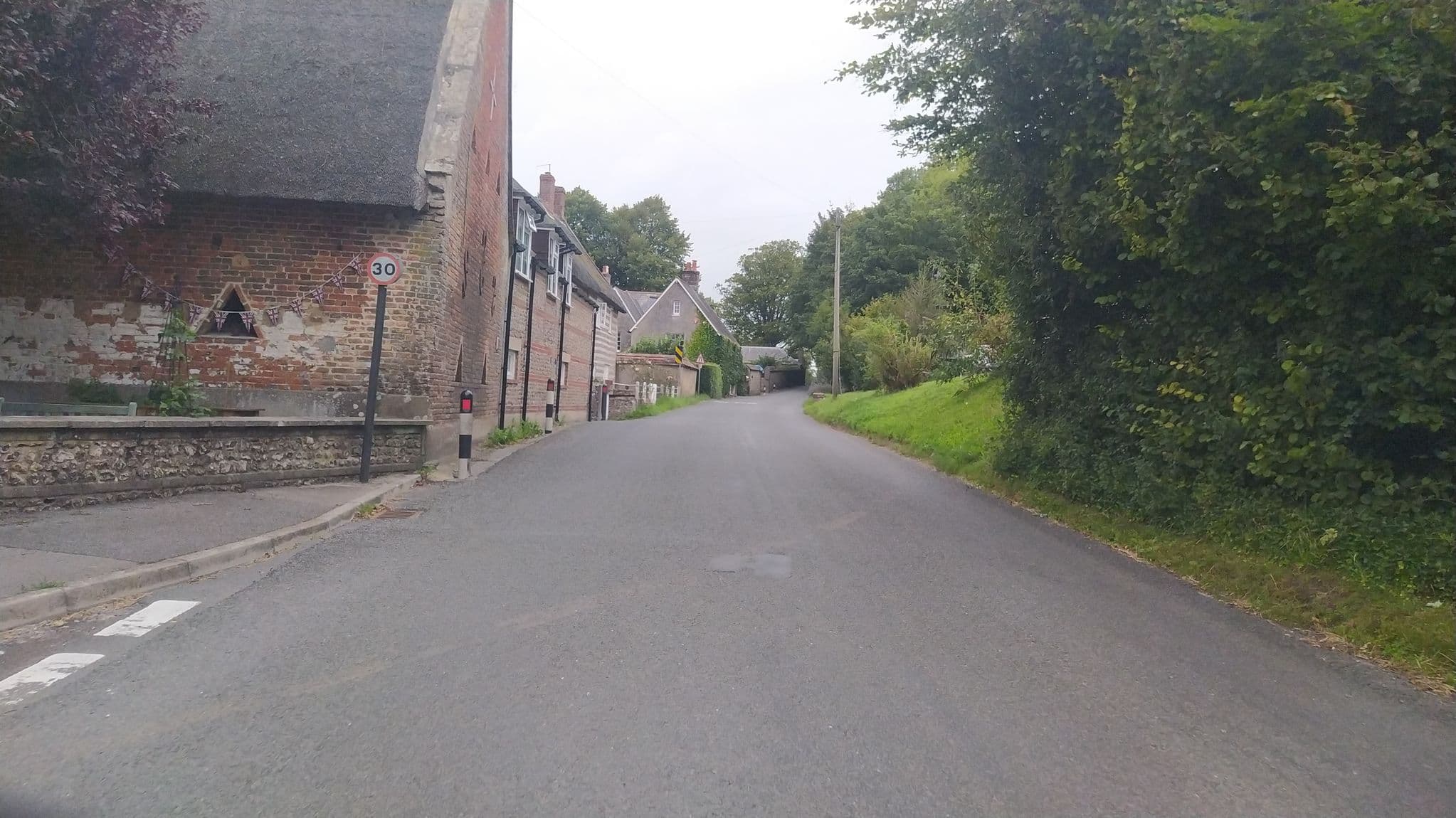 Street view near Whites Dairy House, Puddletown — © noid (CC BY-SA · Mapillary)