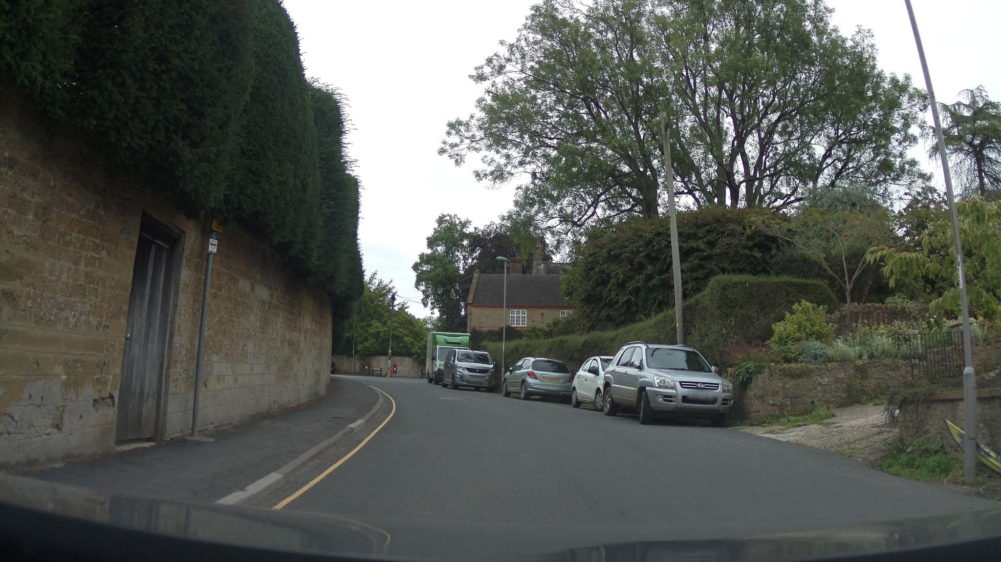 Street view near Quigley BB, Beaminster — © southglos (CC BY-SA · Mapillary)