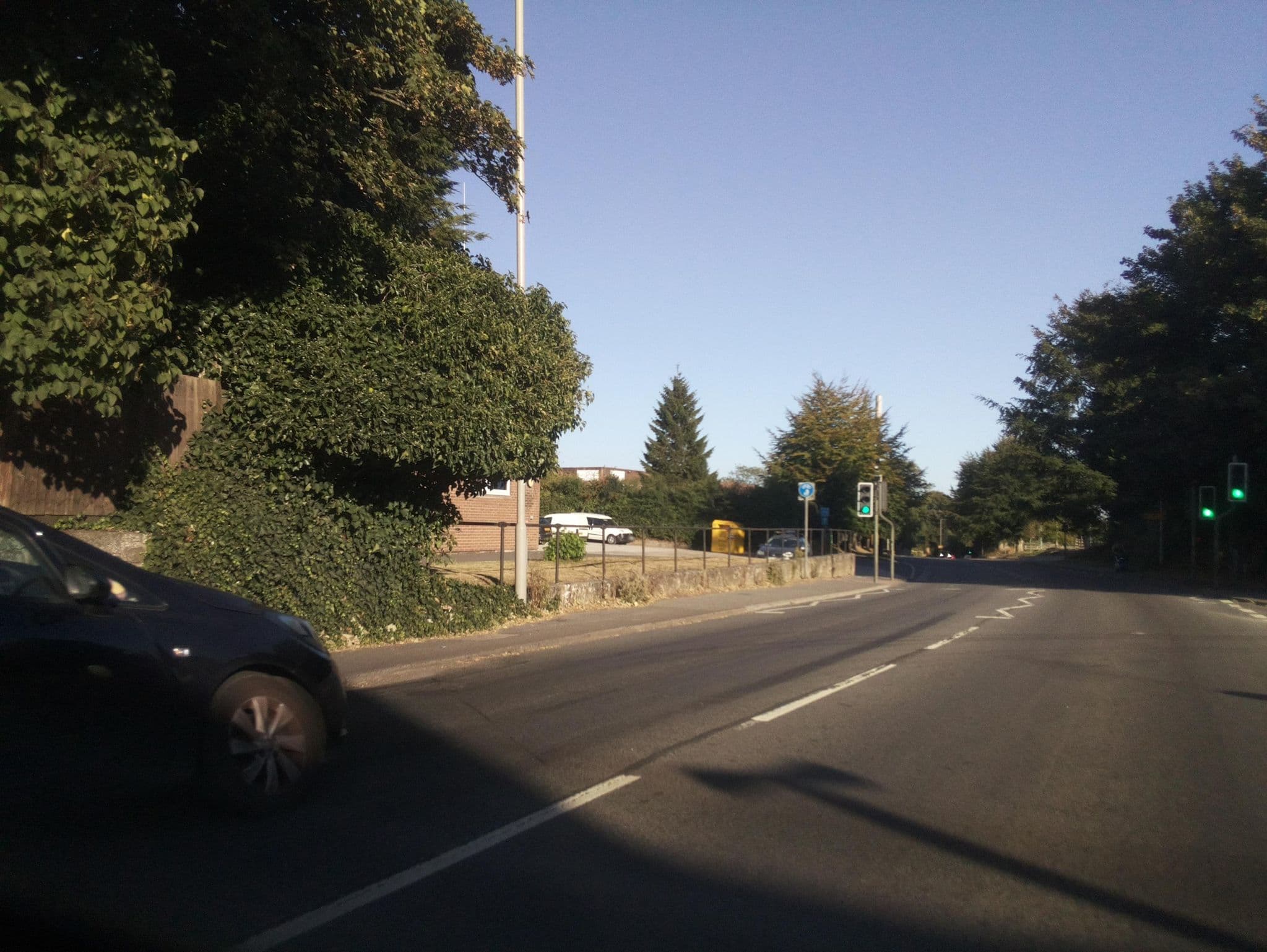Street view near Ampersand House, Shaftesbury — © southglos (CC BY-SA · Mapillary)