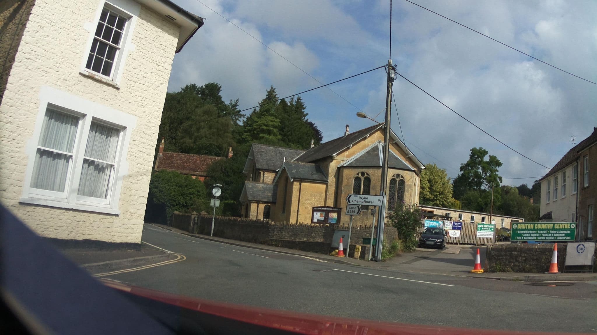 Street view near chepstow house, Bruton — © southglos (CC BY-SA · Mapillary)