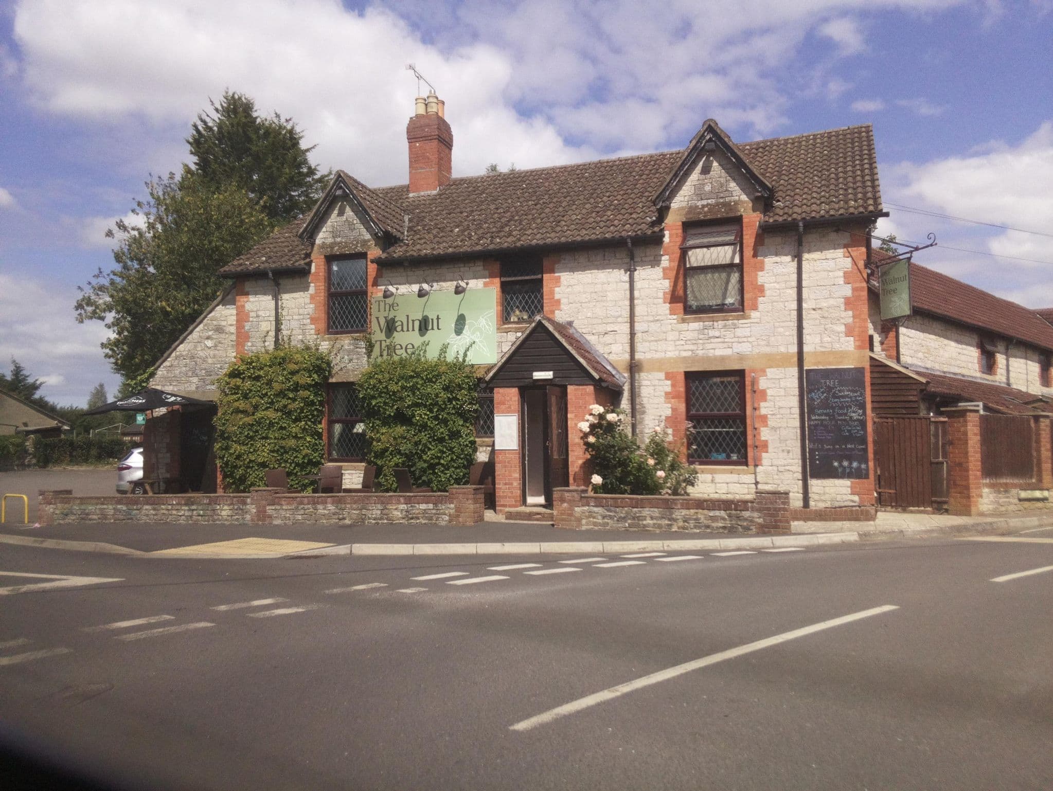 Street view near Wallnut Tree, Ilchester — © southglos (CC BY-SA · Mapillary)