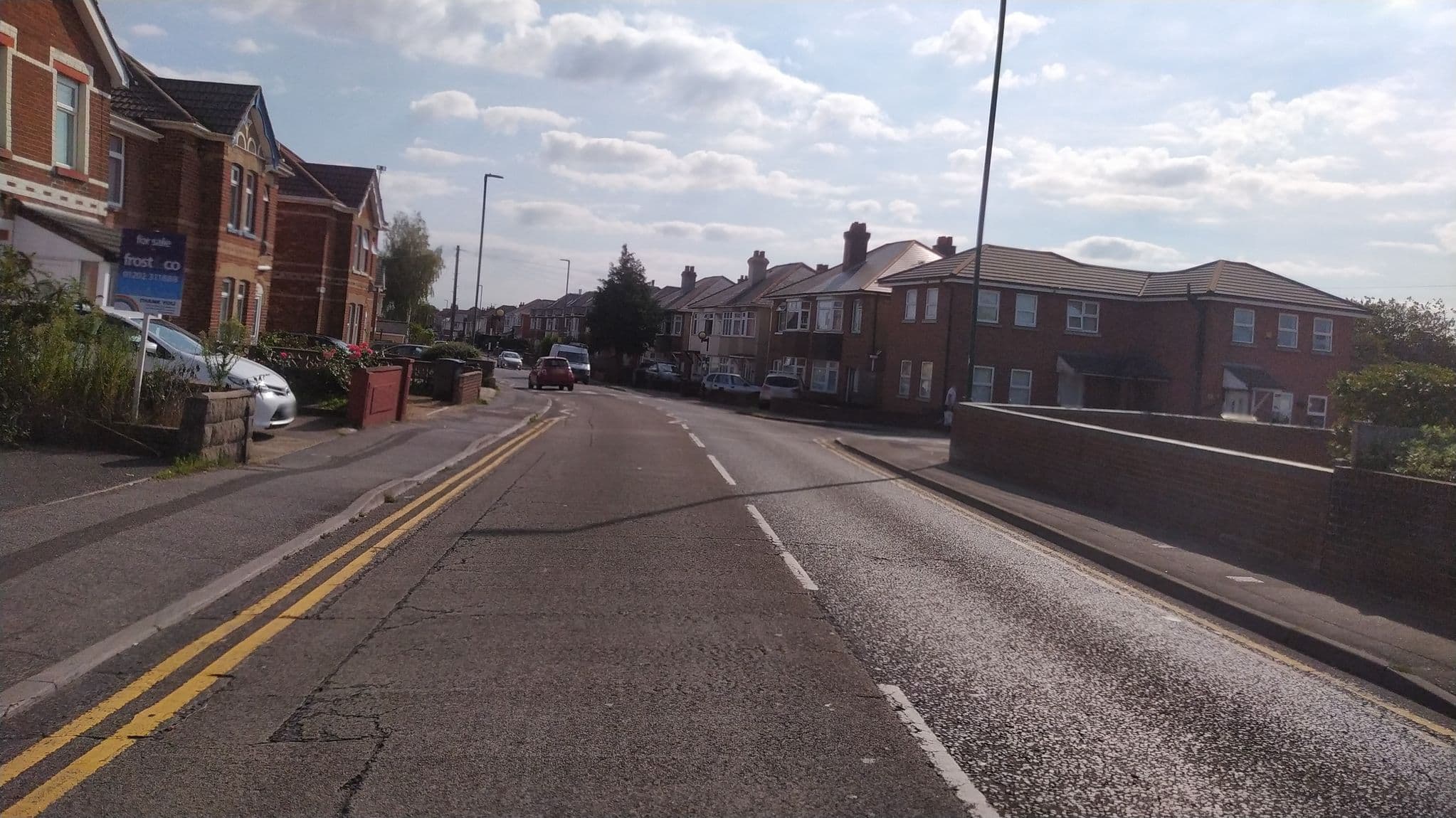 Street view near Travellers Retreat, Bournemouth — © noid (CC BY-SA · Mapillary)