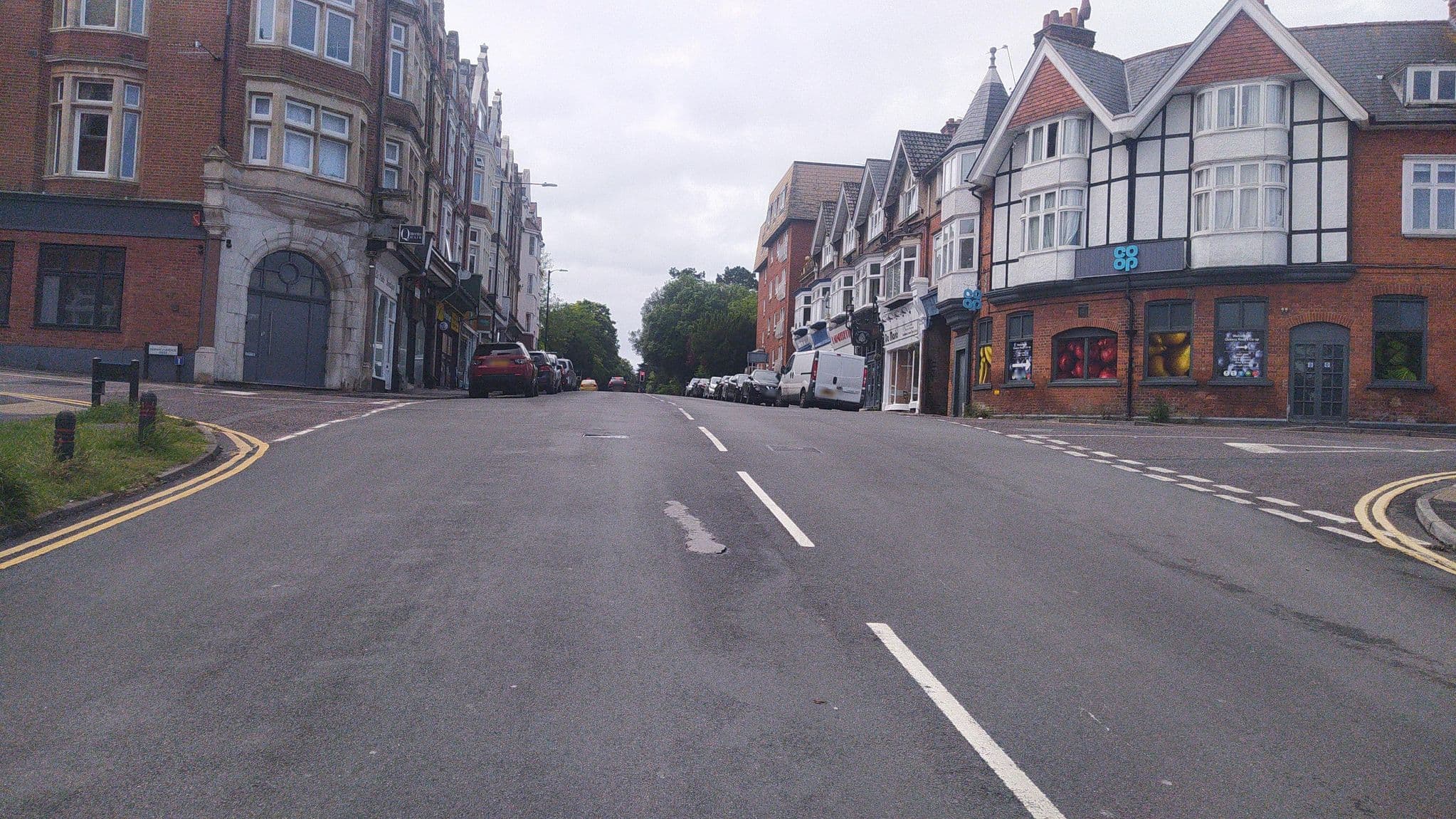 Street view near Abbey Lodge Hotel, Bournemouth — © noid (CC BY-SA · Mapillary)
