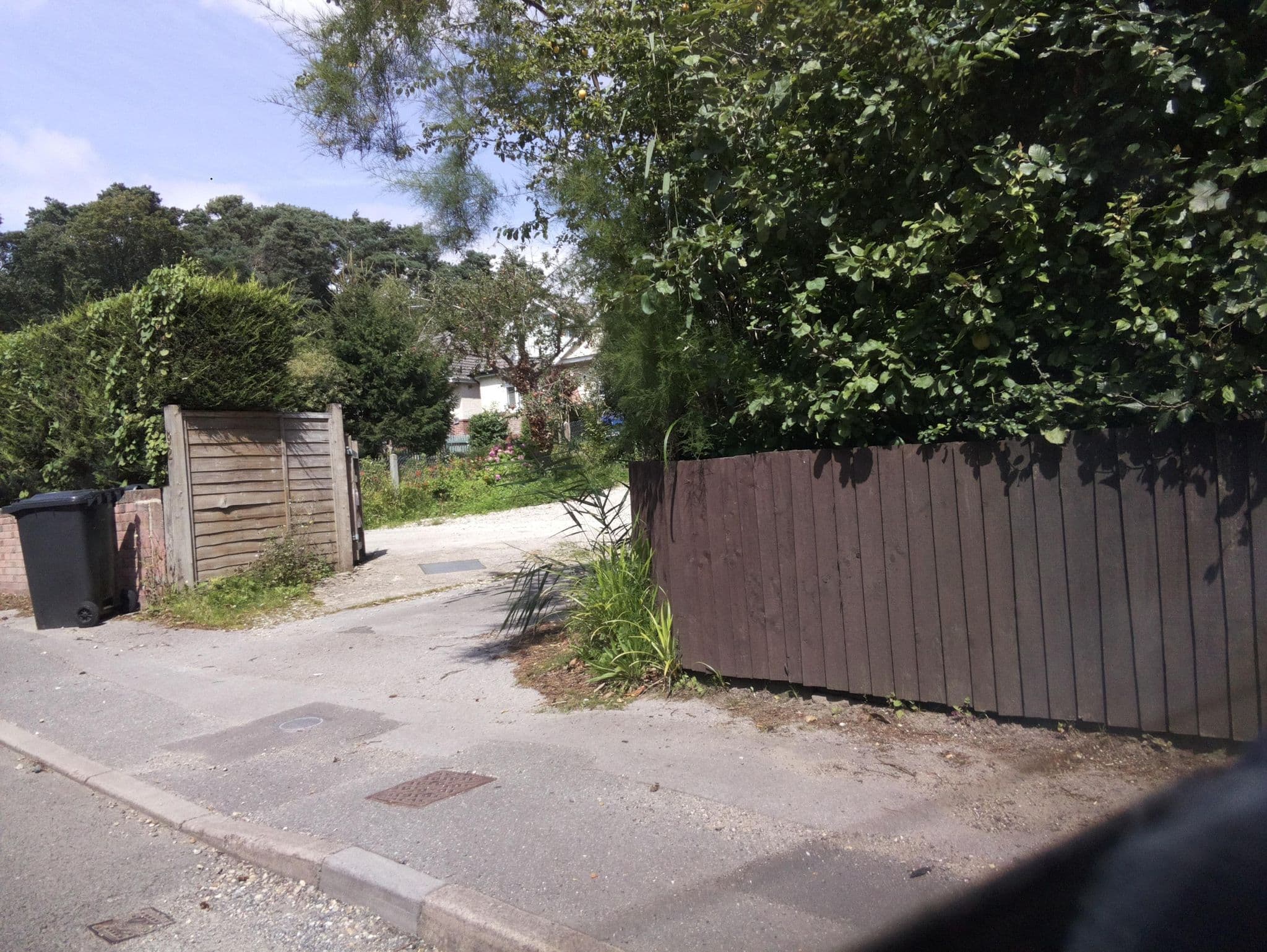 Street view near Vernon Guest House, Lytchett Matravers — © southglos (CC BY-SA · Mapillary)